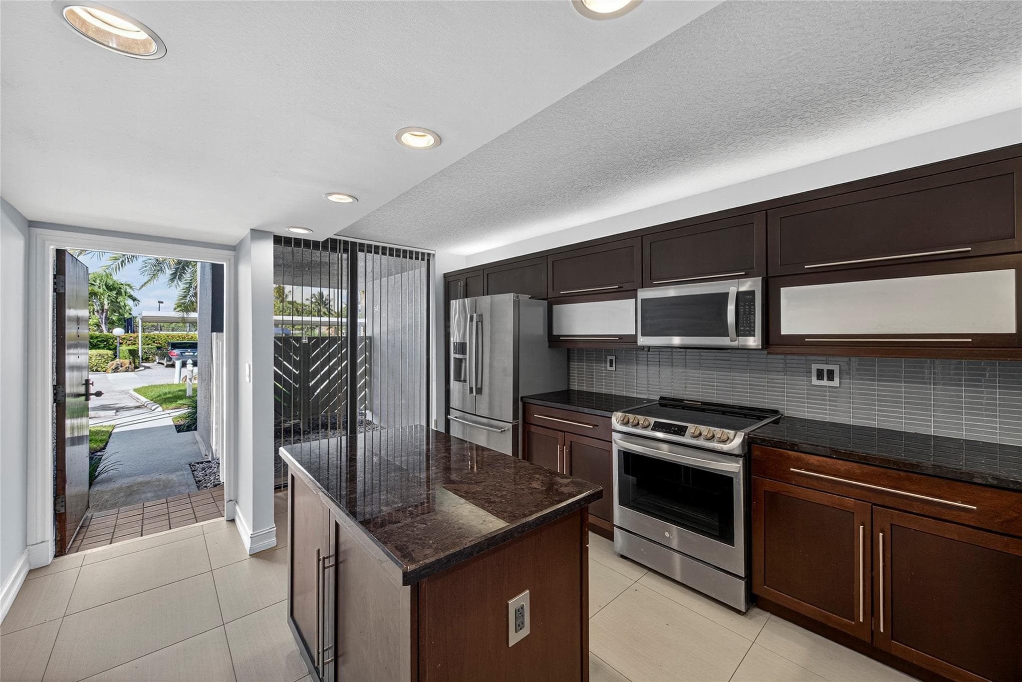 1100 SE 5th Court 53, Pompano Beach, FL 33060 — photo 3 of 42