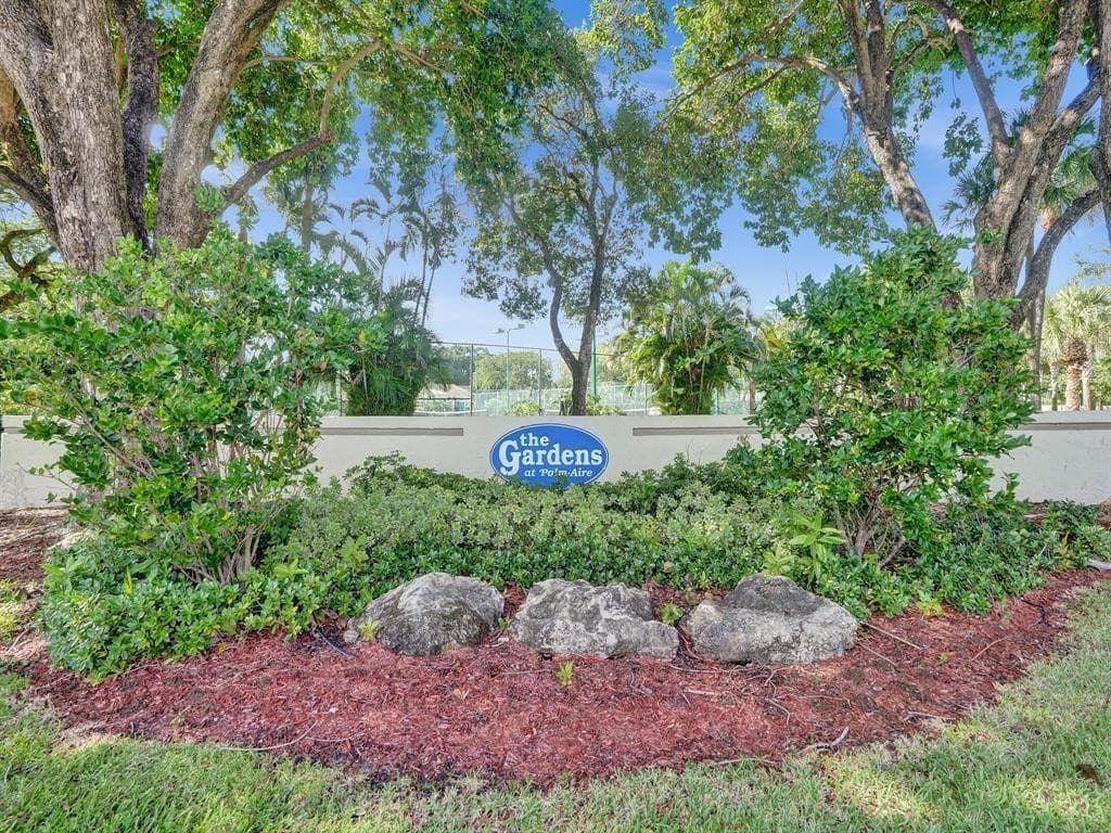 715 Gardens Drive 203, Pompano Beach, FL 33069 — photo 2 of 21