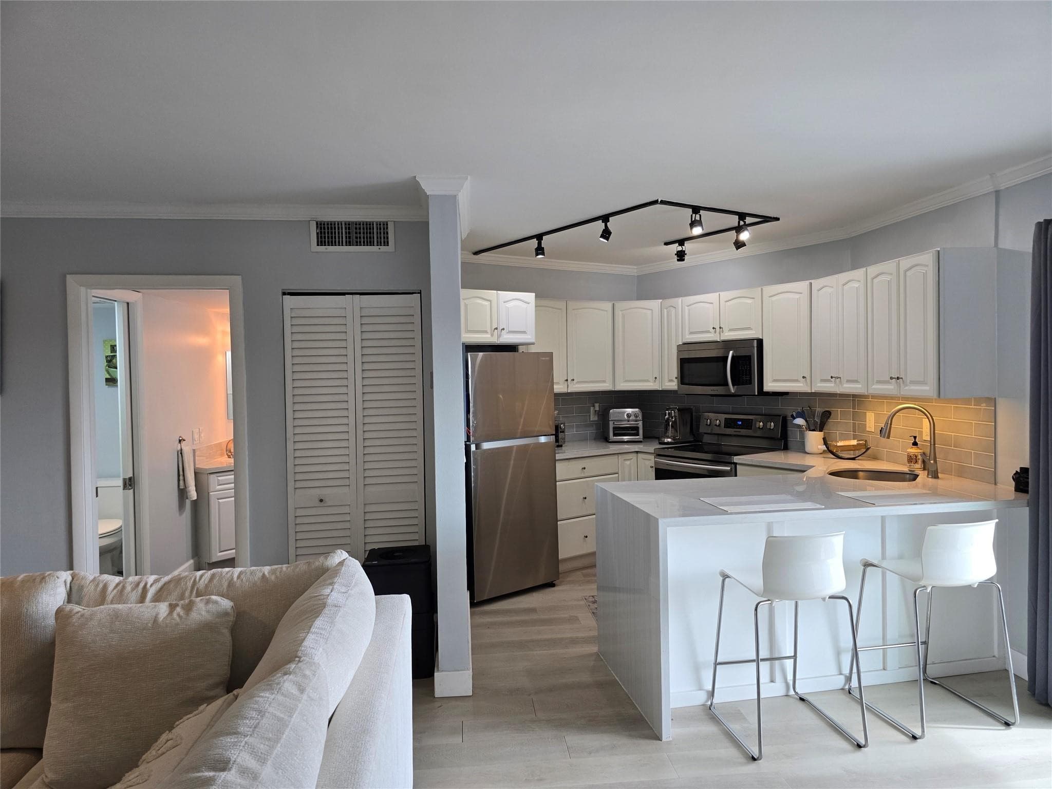 900 River Reach Drive 517, Fort Lauderdale, FL 33315 — photo 7 of 17