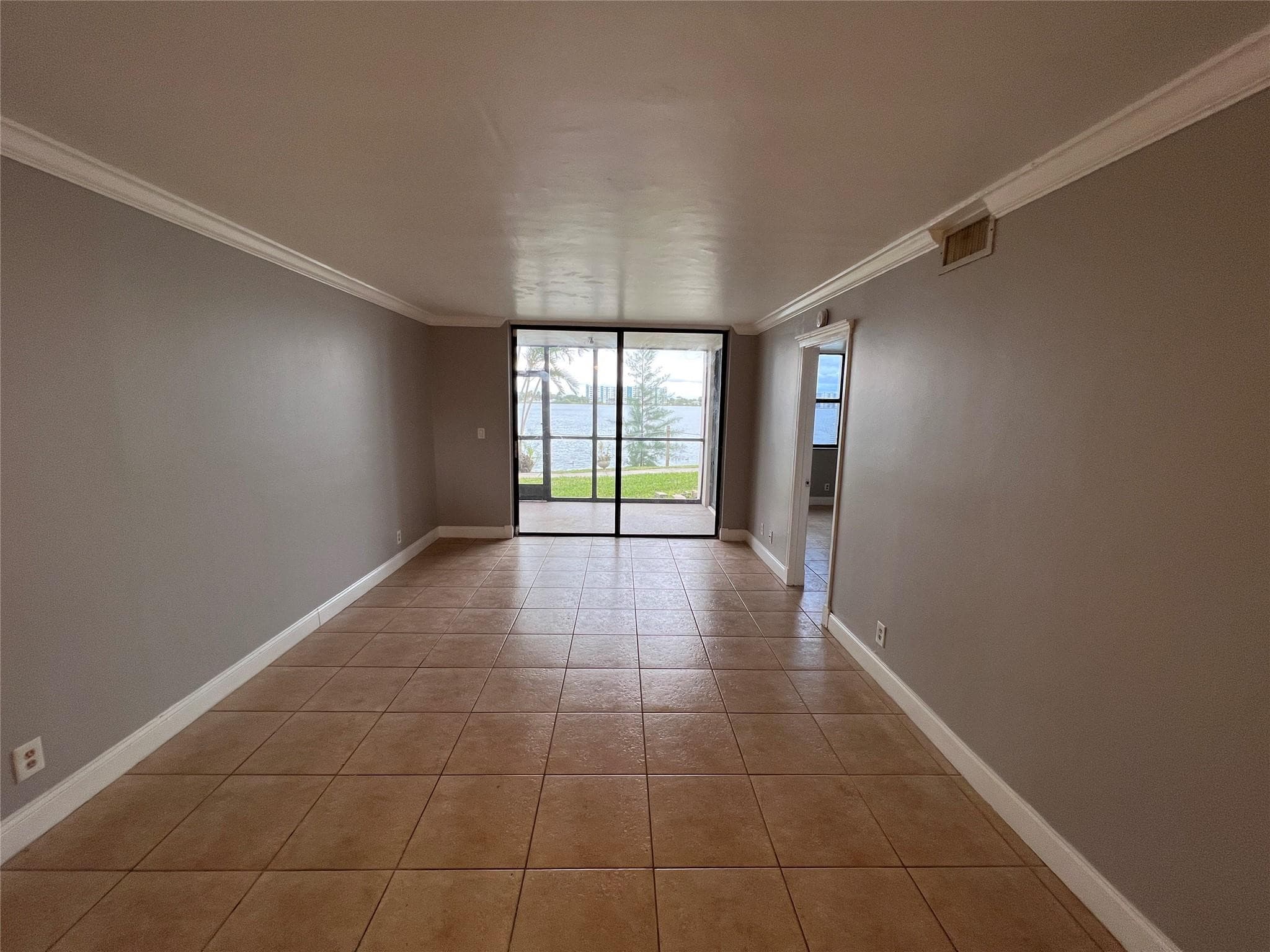 118 Lake Emerald Drive 103, Oakland Park, FL 33309 — photo 2 of 14