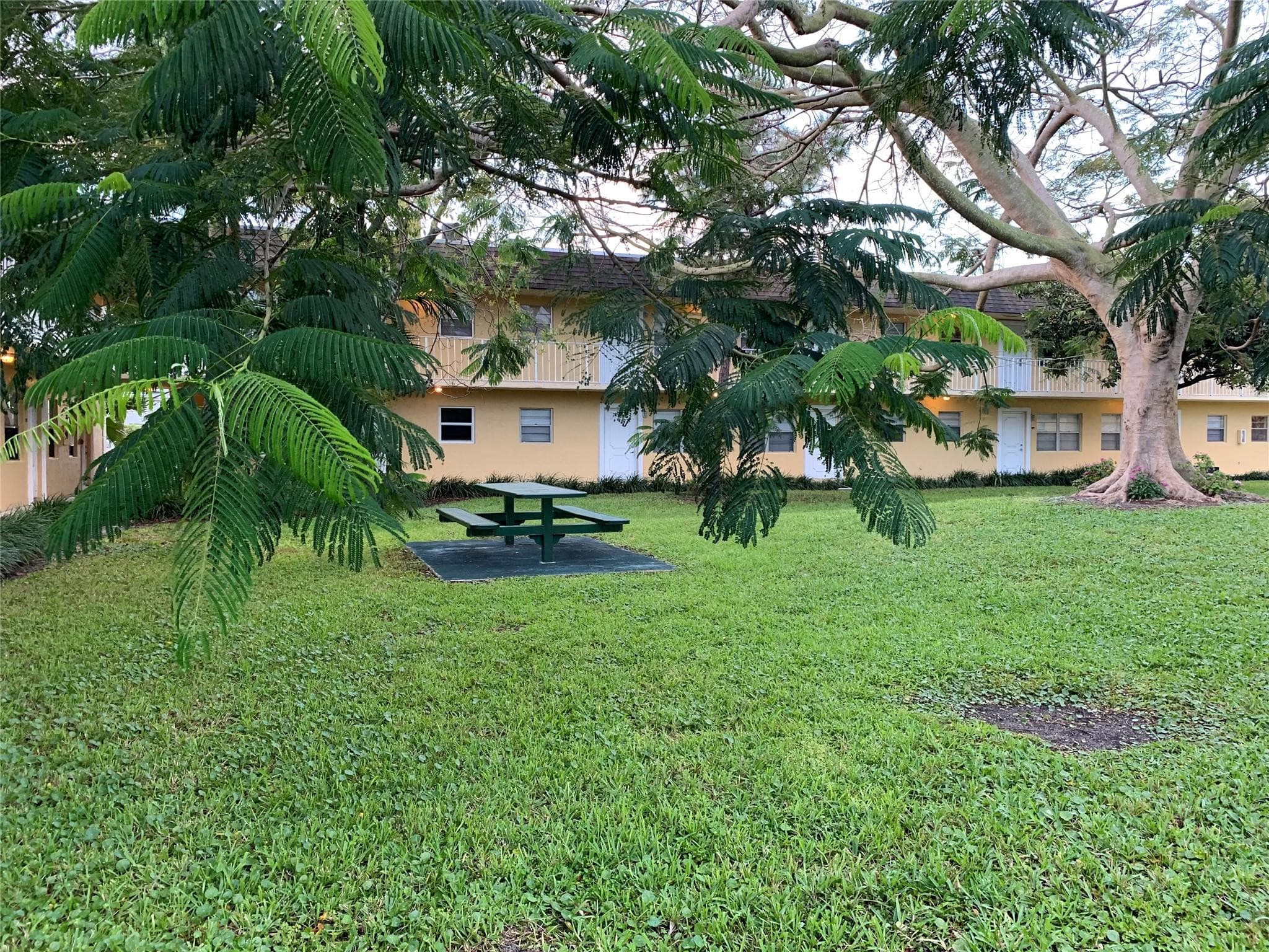 5168 NE 6th Avenue 429, Fort Lauderdale, FL 33334 — photo 3 of 20