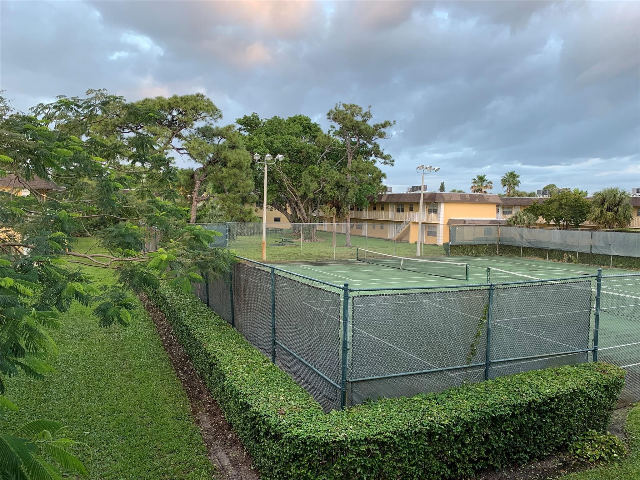 5168 NE 6th Avenue 429, Fort Lauderdale, FL 33334 — photo 4 of 20
