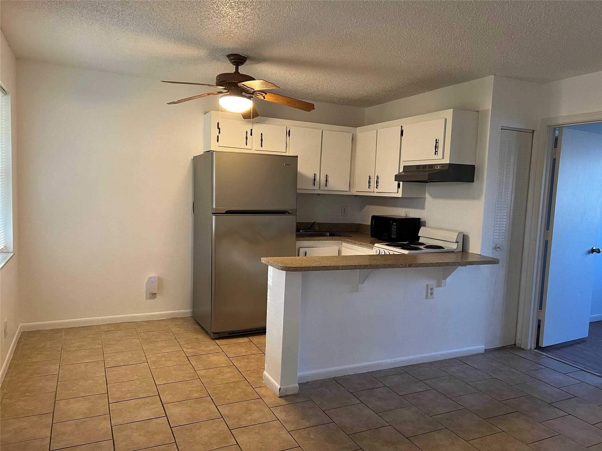 5168 NE 6th Avenue 429, Fort Lauderdale, FL 33334 — photo 6 of 20