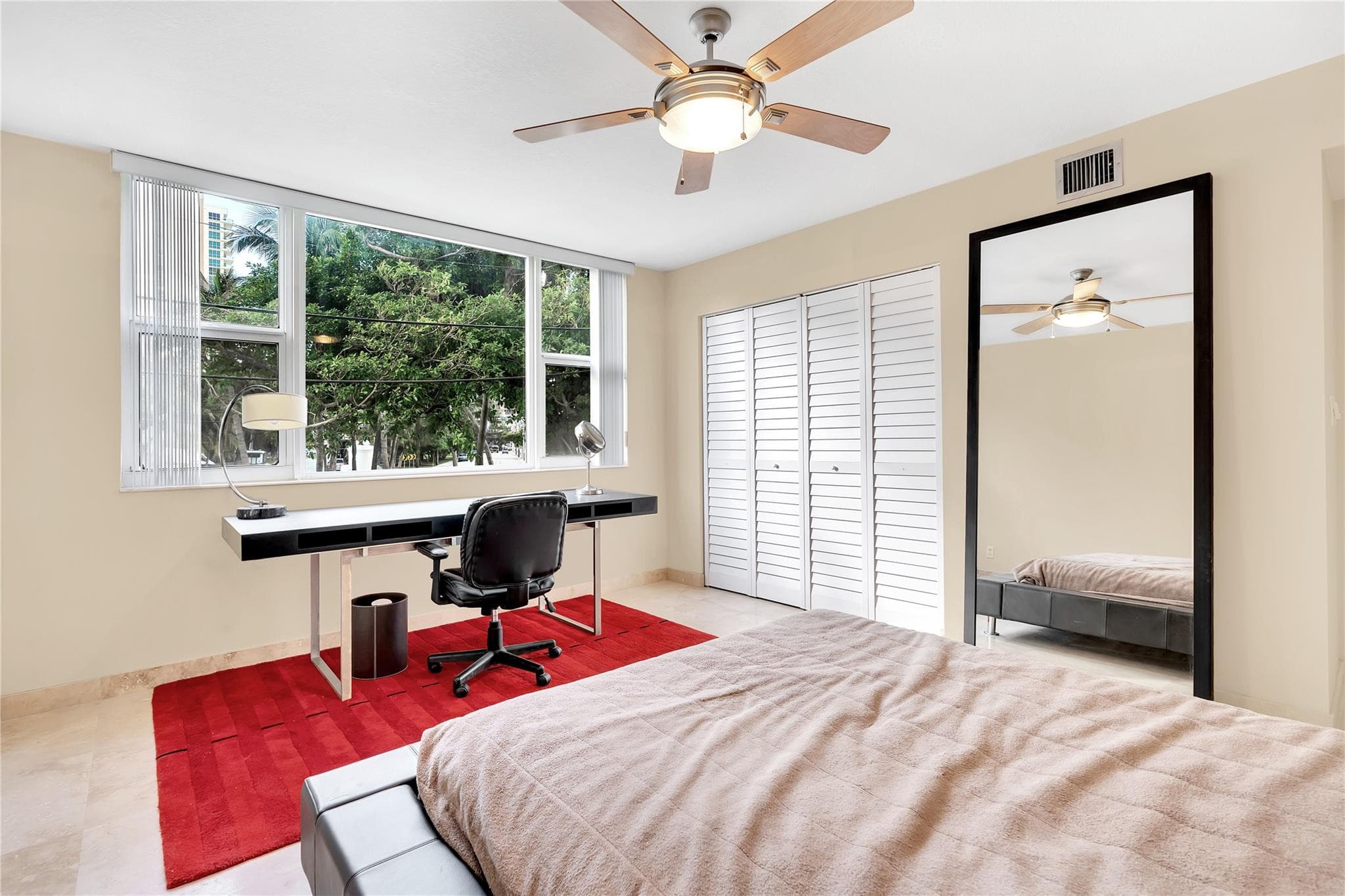 112 N Birch Road 202, Fort Lauderdale, FL 33304 — photo 15 of 18