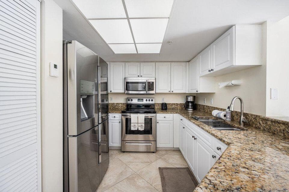 1100 Crestwood Court 1110, Royal Palm Beach, FL 33411 — photo 5 of 24