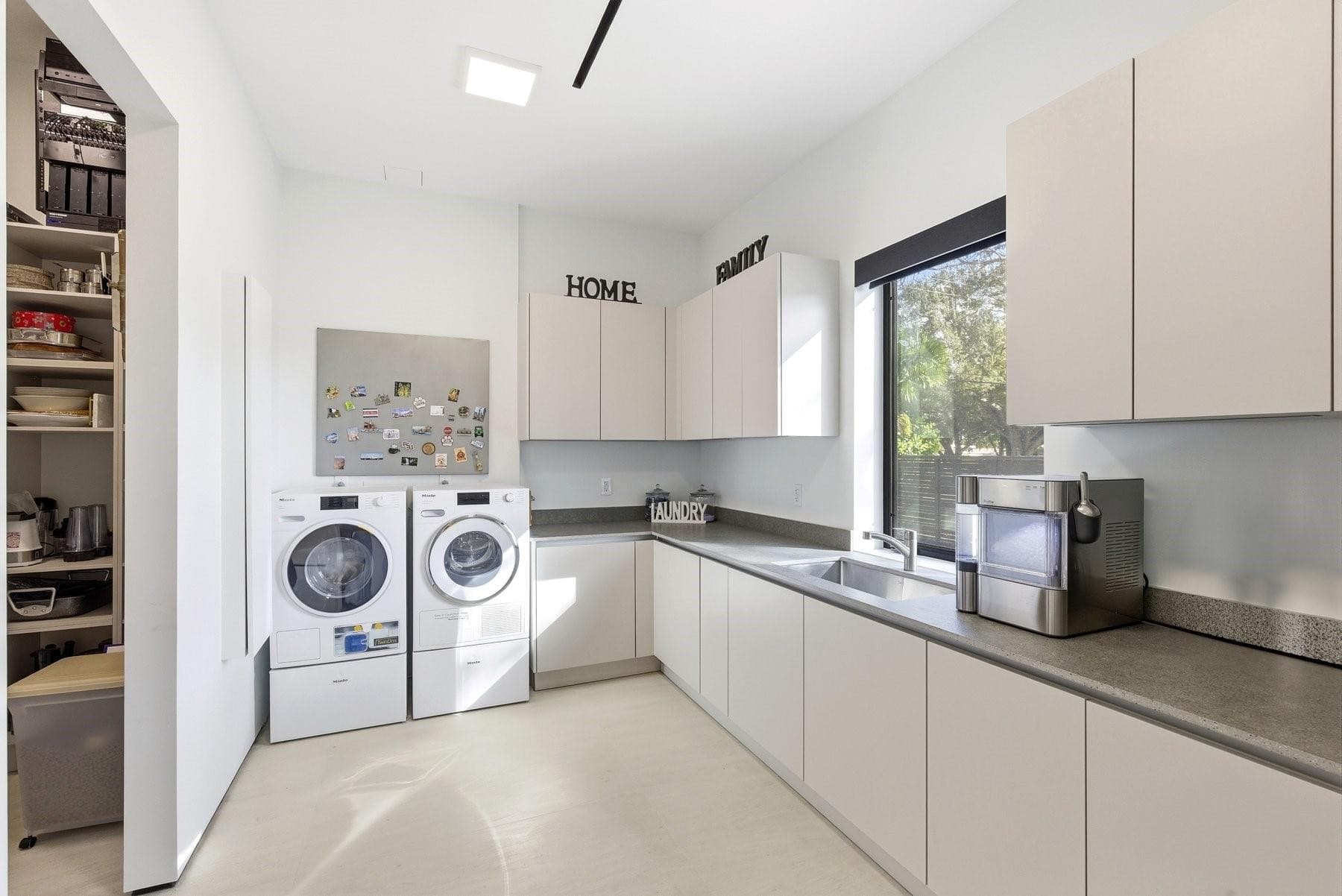 2103 Bayview Drive, Fort Lauderdale, FL 33305 — photo 13 of 63