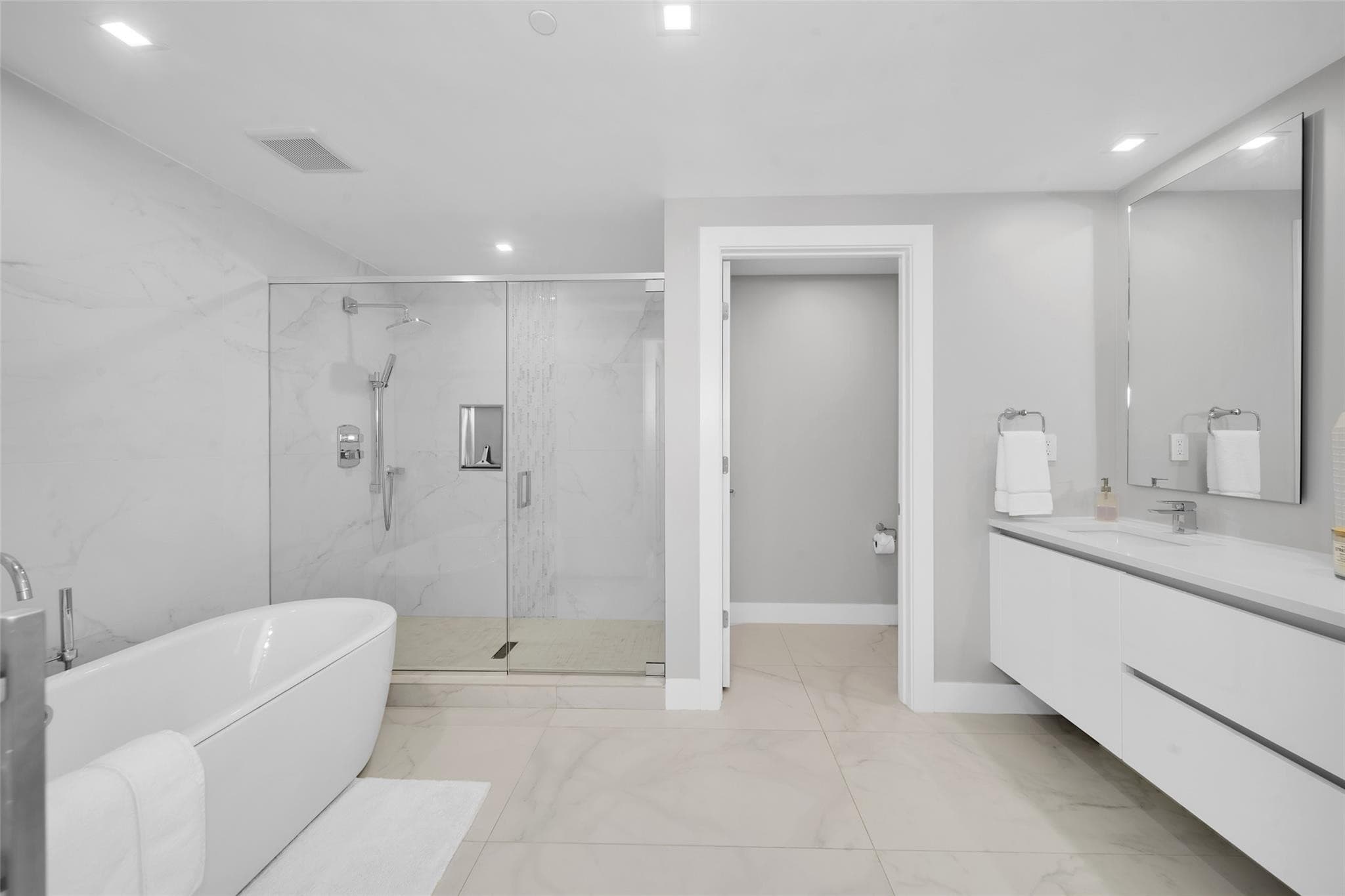 730 N Ocean Boulevard 405, Pompano Beach, FL 33062 — photo 20 of 47