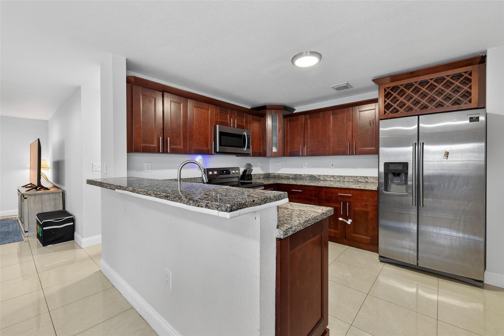 348 NW 40th Court, Oakland Park, FL 33309 — photo 12 of 31