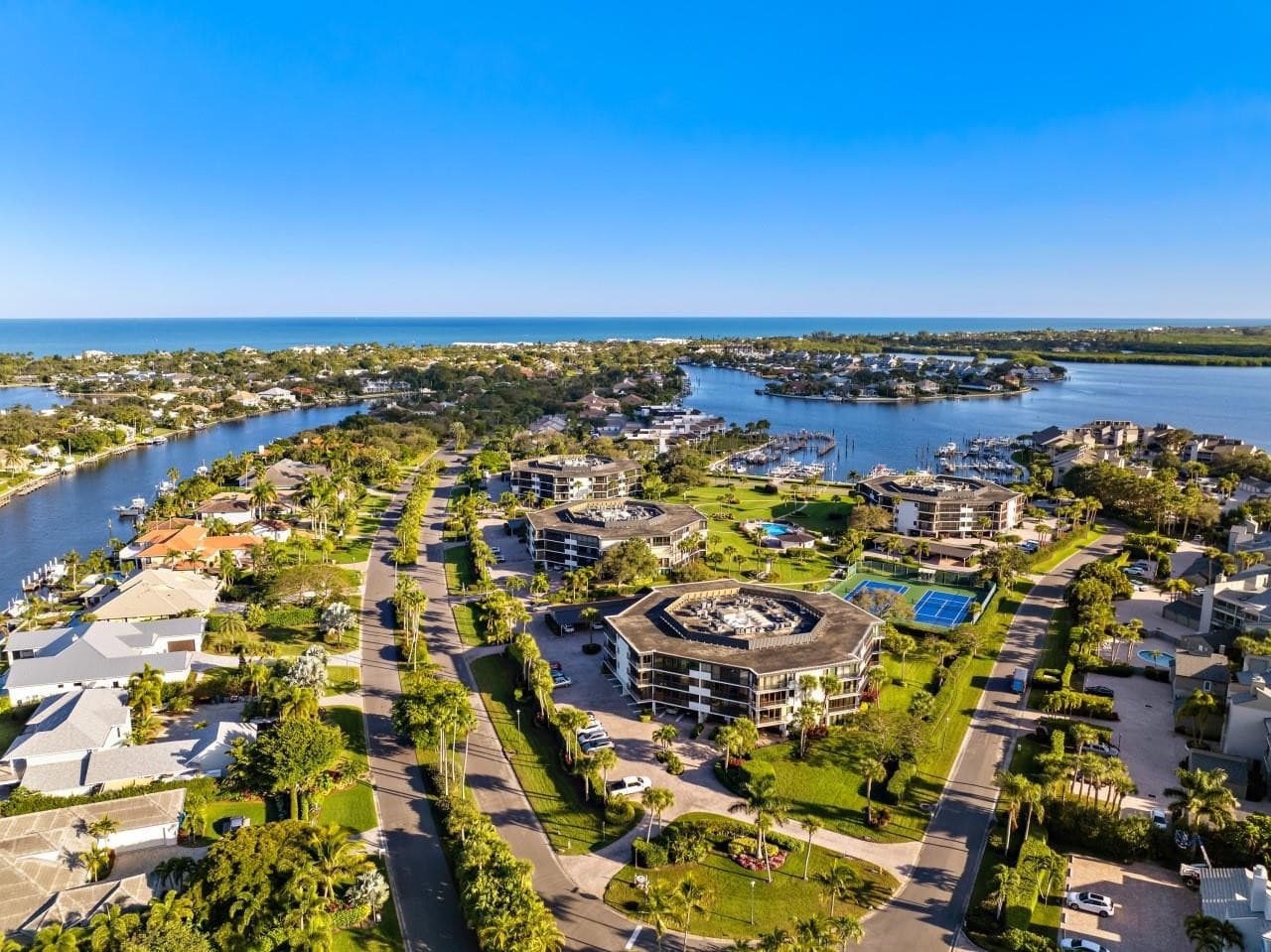 1815 Mooringline Drive 2e, Vero Beach, FL 32963 — photo 40 of 42