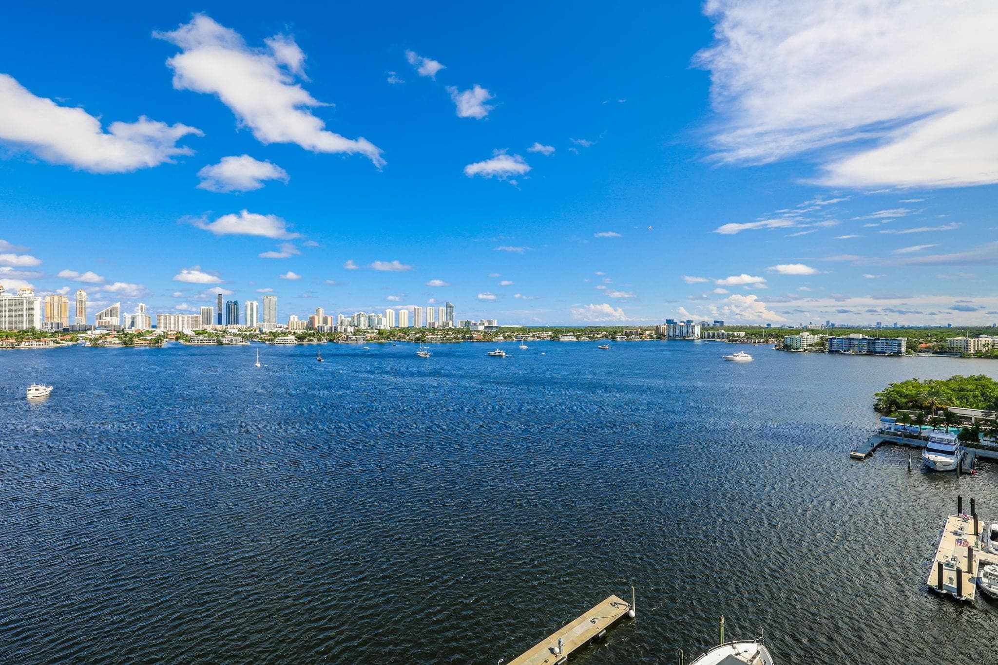 17301 Biscayne Boulevard 1011, North Miami Beach, FL 33160 — photo 48 of 83