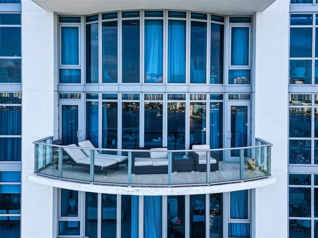 17301 Biscayne Boulevard 1011, North Miami Beach, FL 33160 — photo 68 of 83