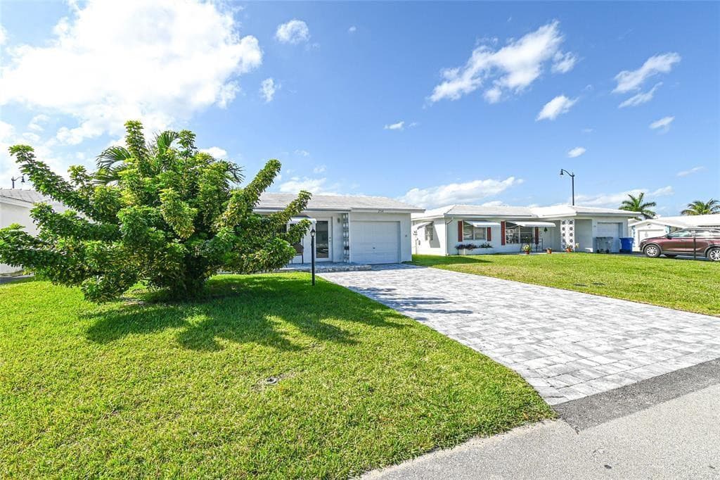 2741 W Golf Boulevard, Pompano Beach, FL 33064 — photo 1 of 15