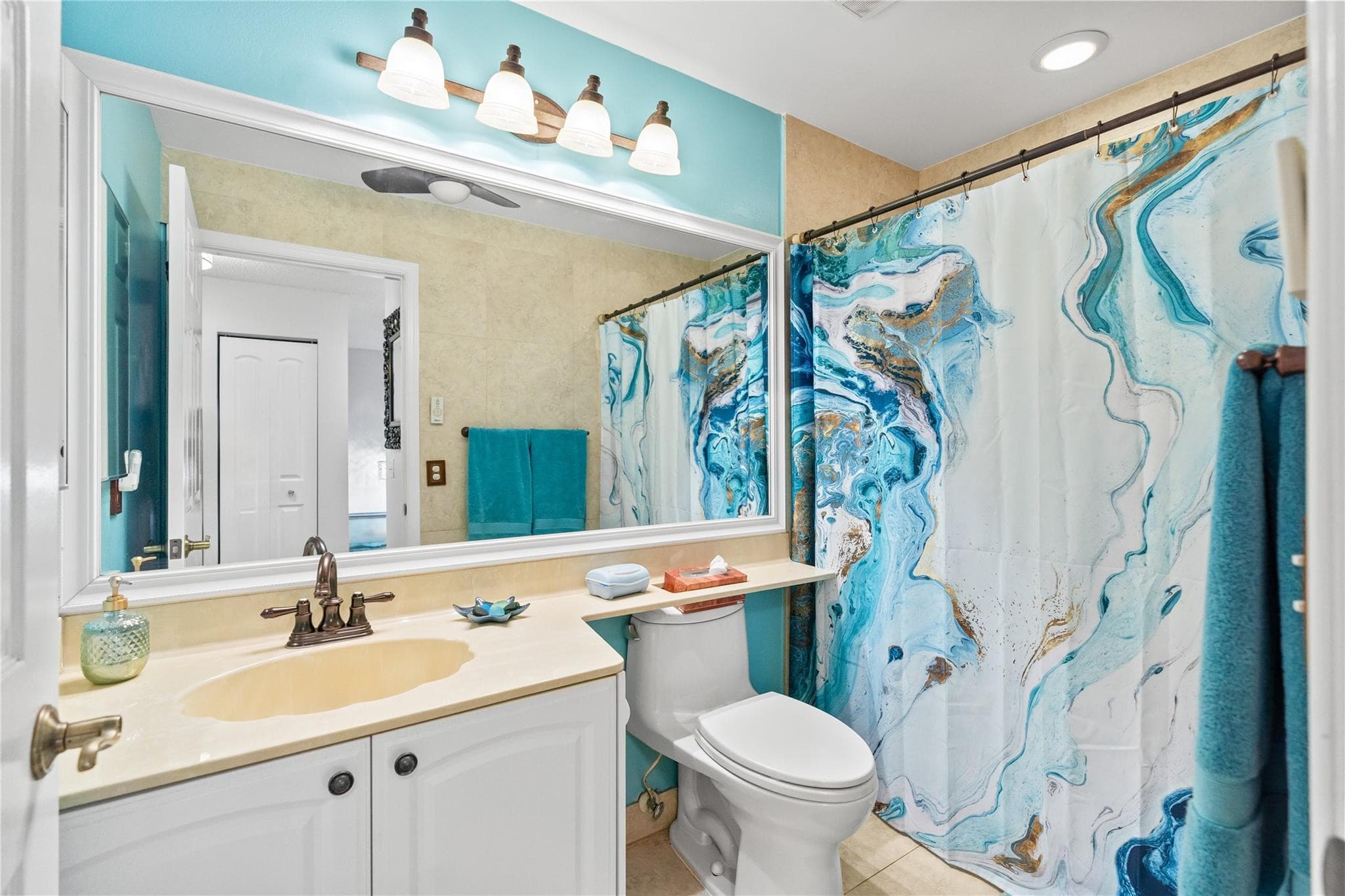 9129 N Vineyard Lake Drive 9129, Plantation, FL 33324 — photo 9 of 44