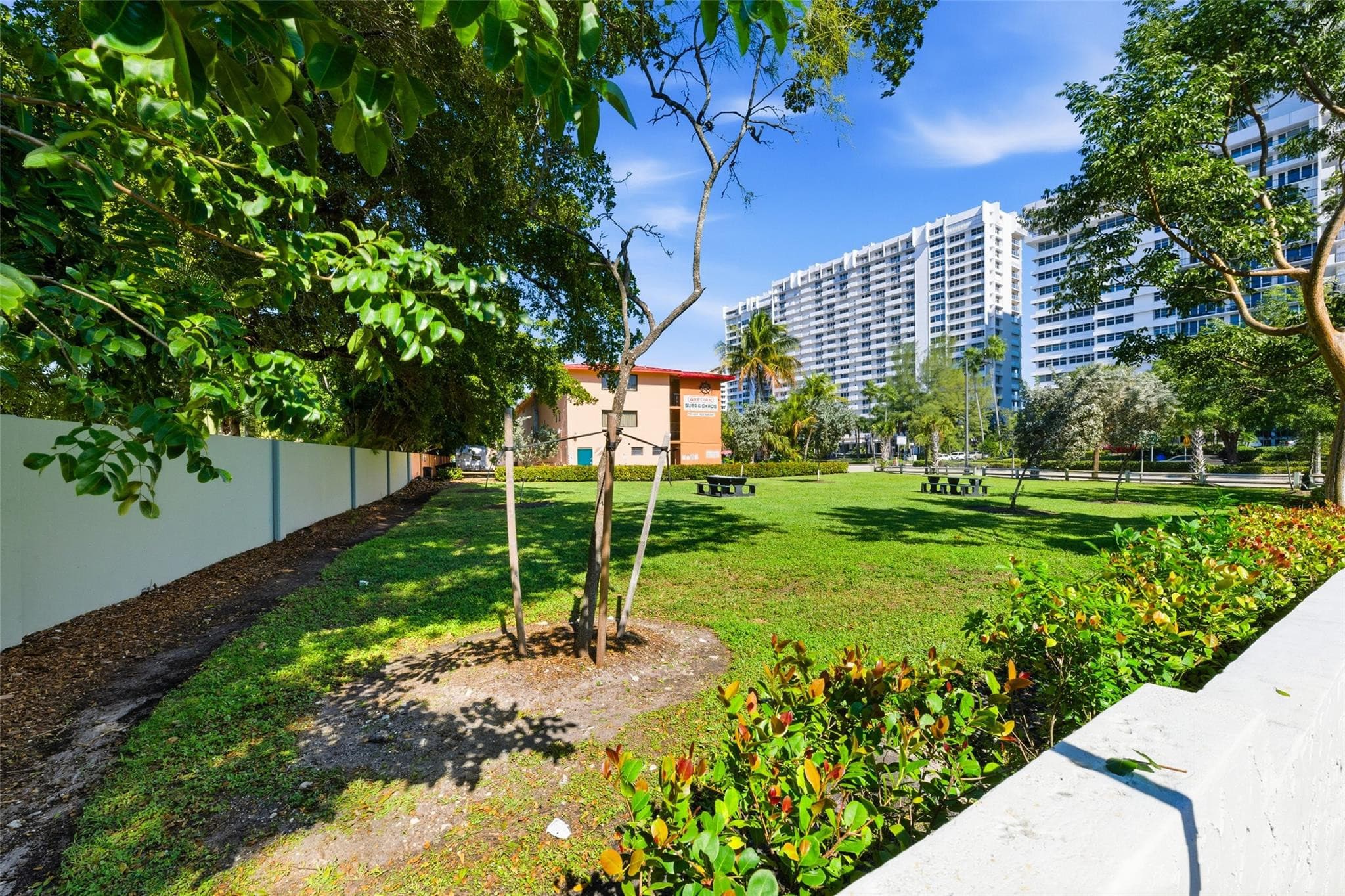 4143 N Ocean Boulevard 203, Fort Lauderdale, FL 33308 — photo 8 of 26