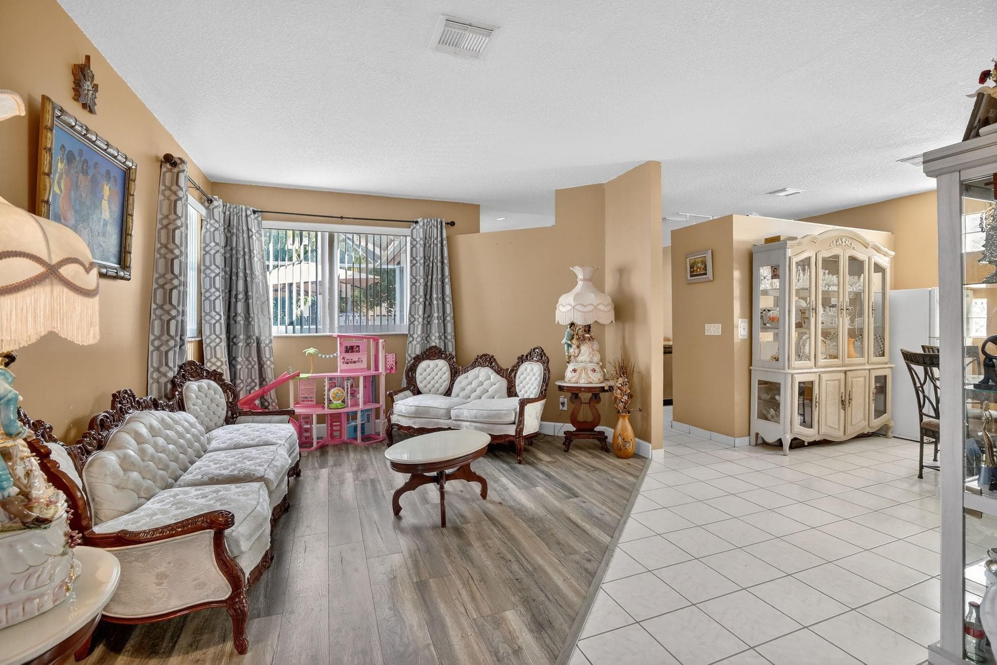 226 NW 75th Way, Plantation, FL 33317 — photo 3 of 43