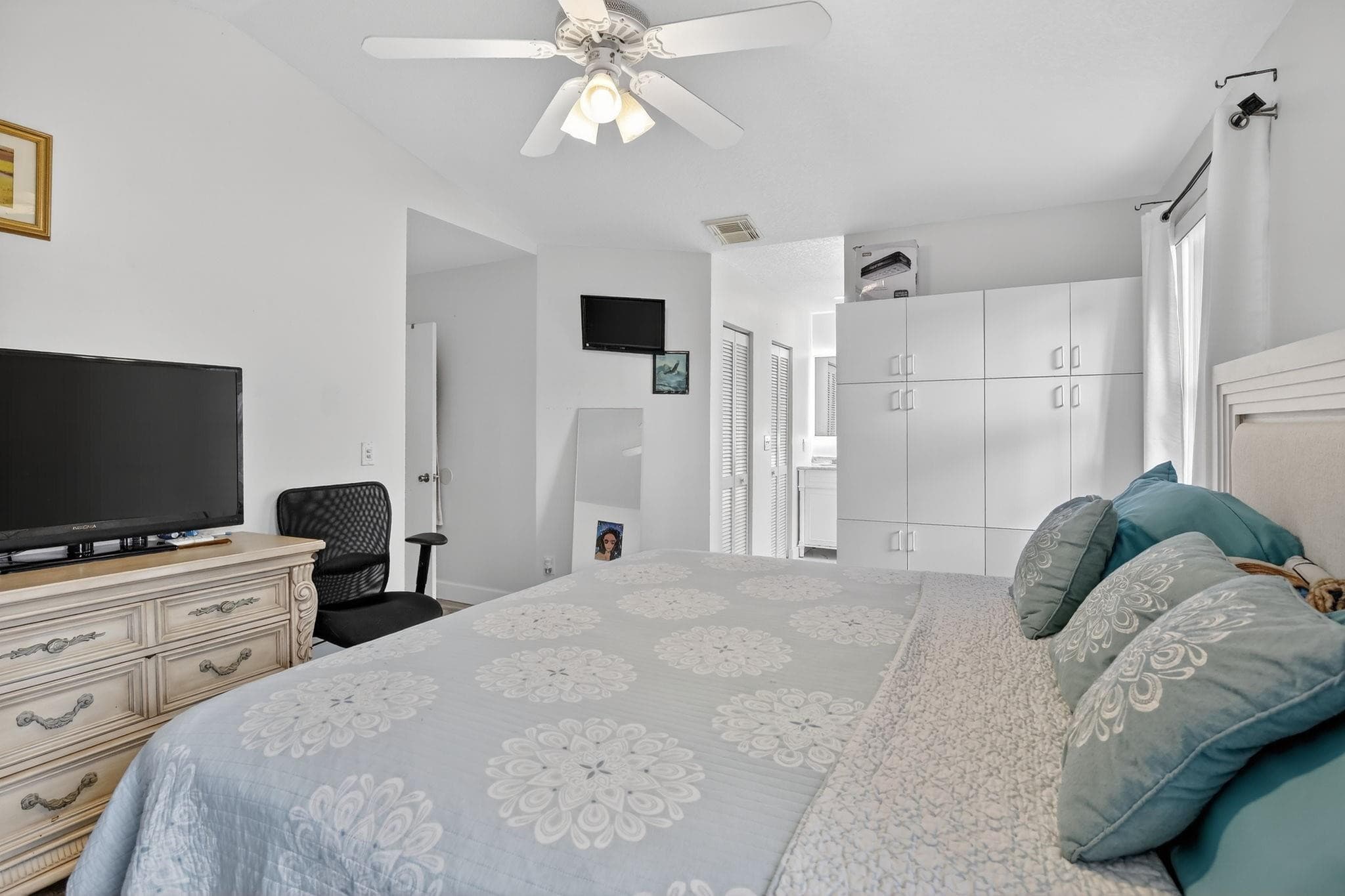 226 NW 75th Way, Plantation, FL 33317 — photo 20 of 43
