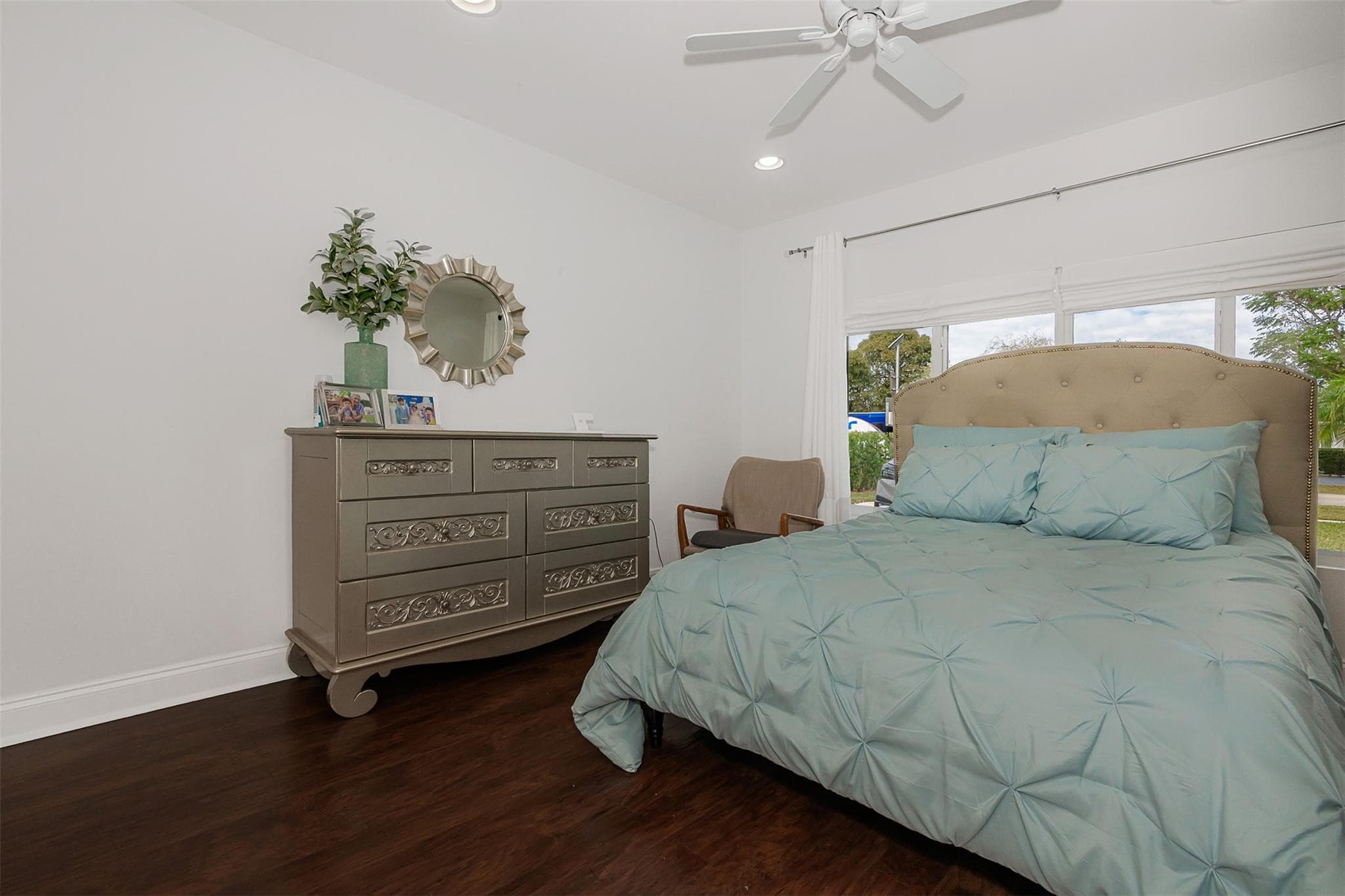 Single Family Residence in Miami — photo 17 of 22