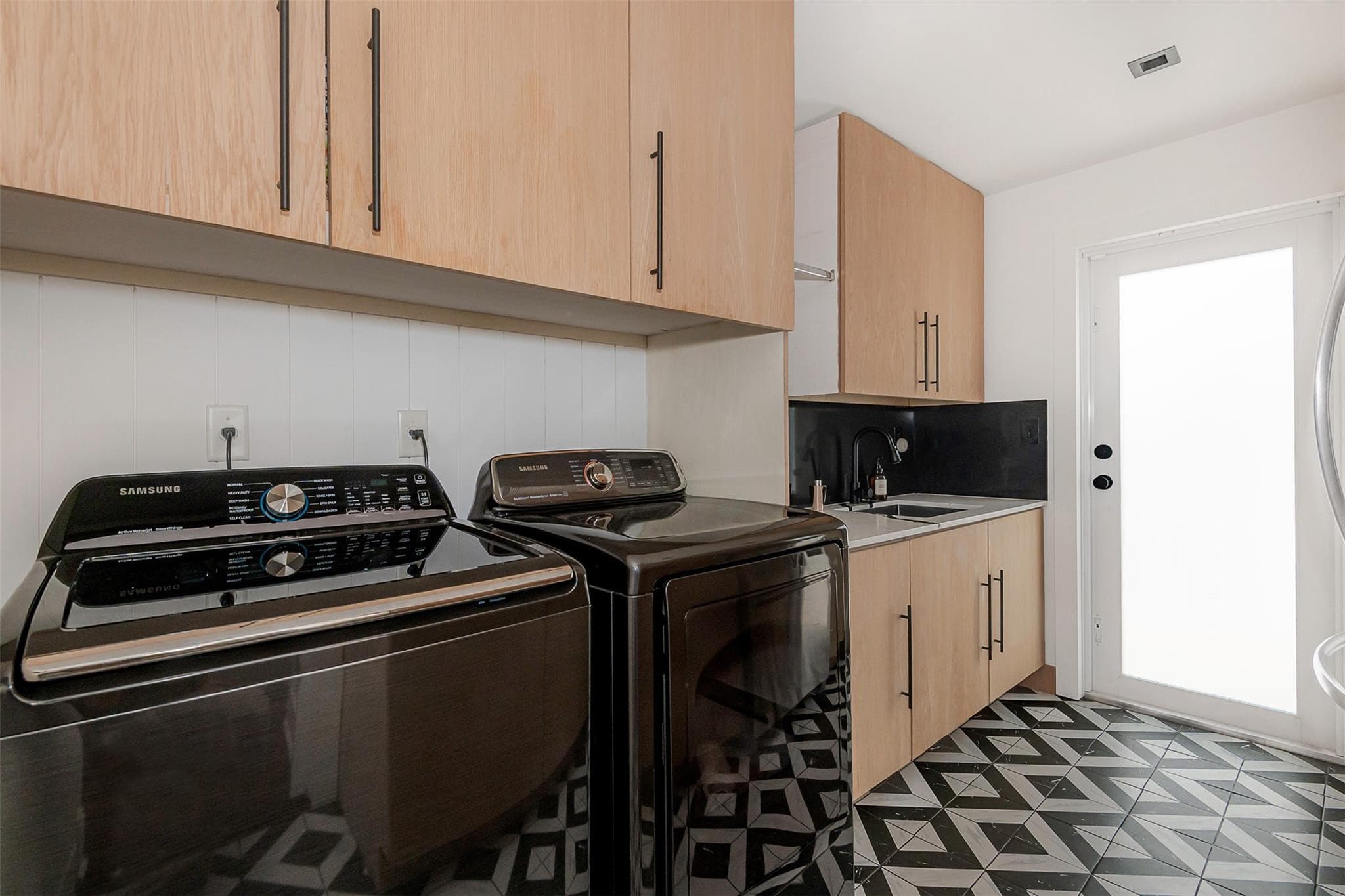 Single Family Residence in Miami — photo 18 of 22