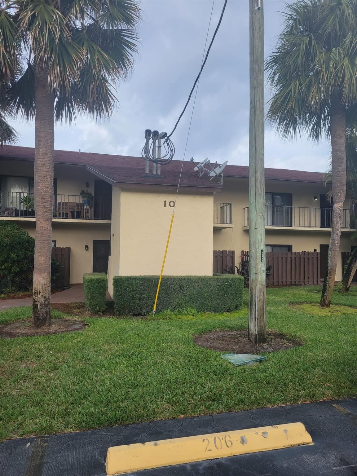 2050 Oleander Boulevard 10-105, Fort Pierce, FL 34950 — photo 1 of 18