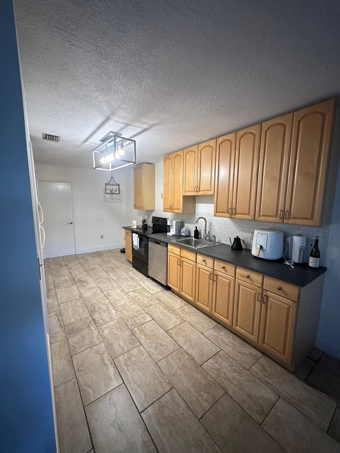 2050 Oleander Boulevard 10-105, Fort Pierce, FL 34950 — photo 4 of 18
