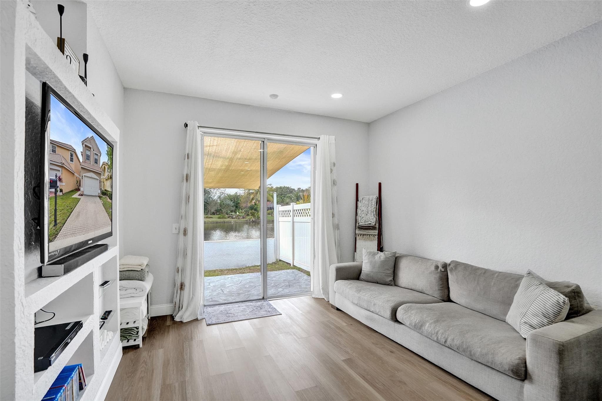 9814 NW 1st Manor, Coral Springs, FL 33071 — photo 10 of 35