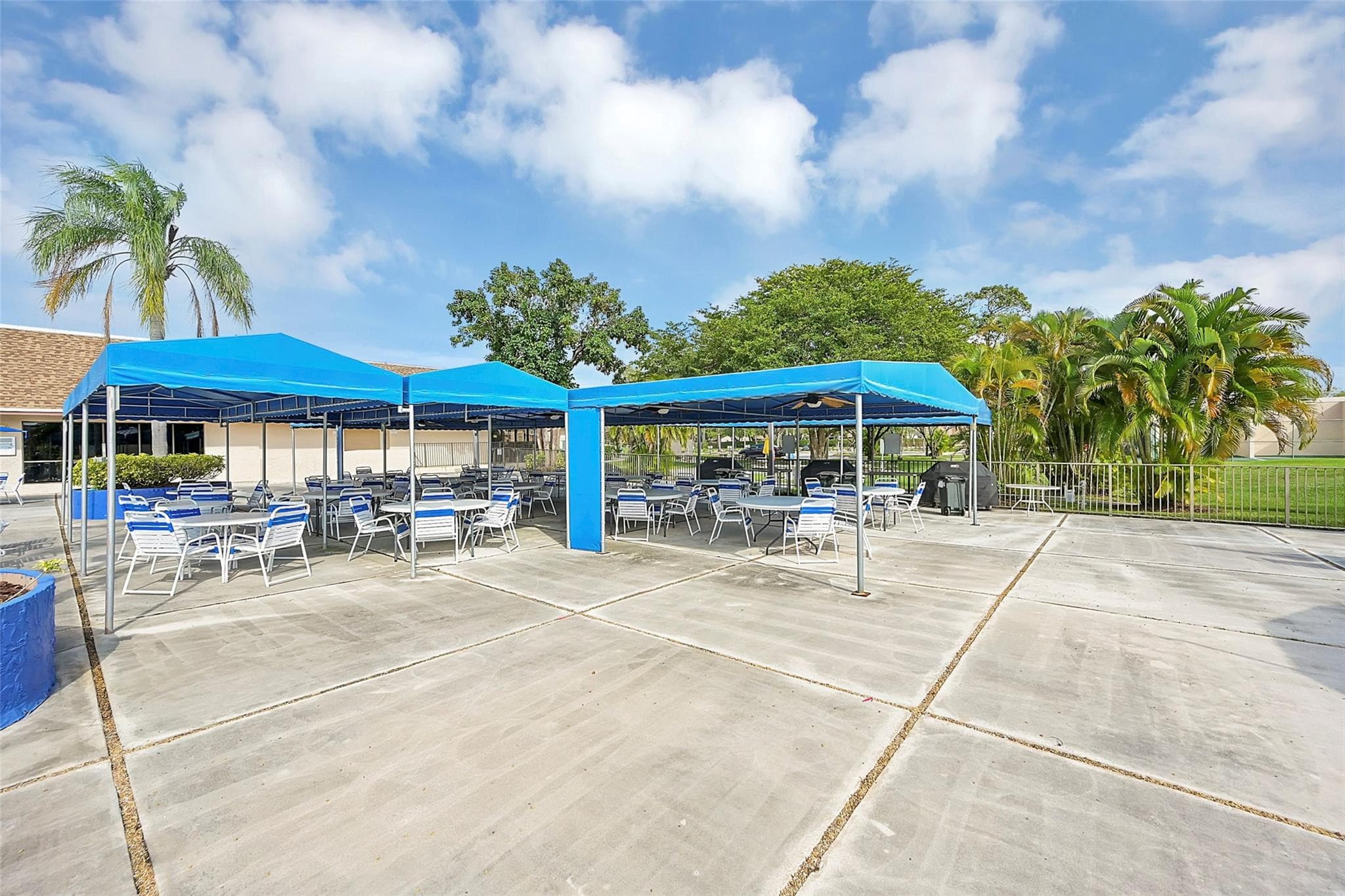 9761 Sunrise Lakes Boulevard 301, Sunrise, FL 33322 — photo 42 of 50