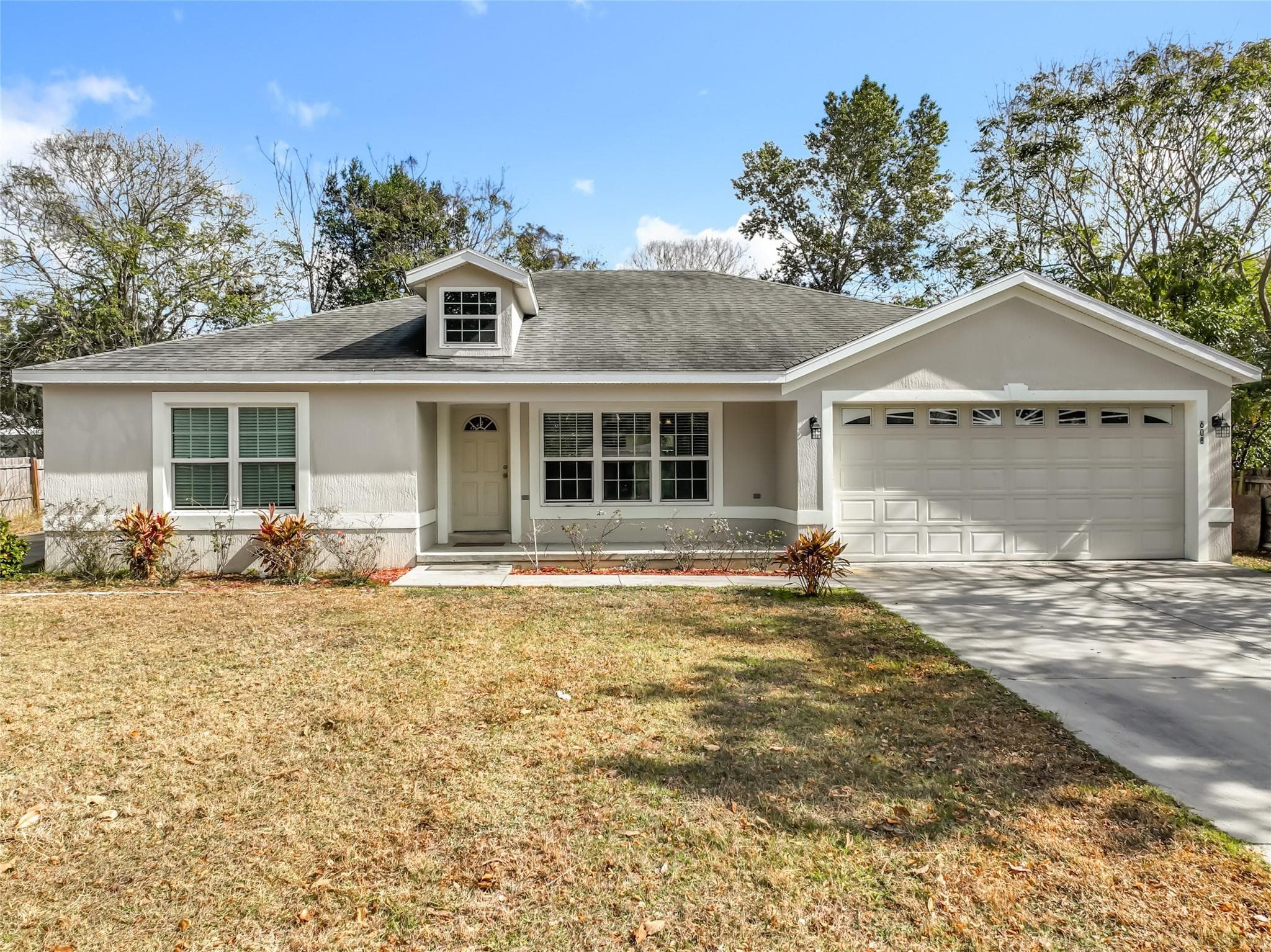 608 Masters Avenue, Wildwood, FL 34785 — photo