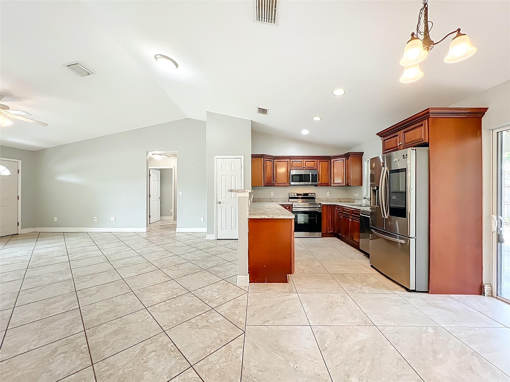 608 Masters Avenue, Wildwood, FL 34785 — photo 4 of 26