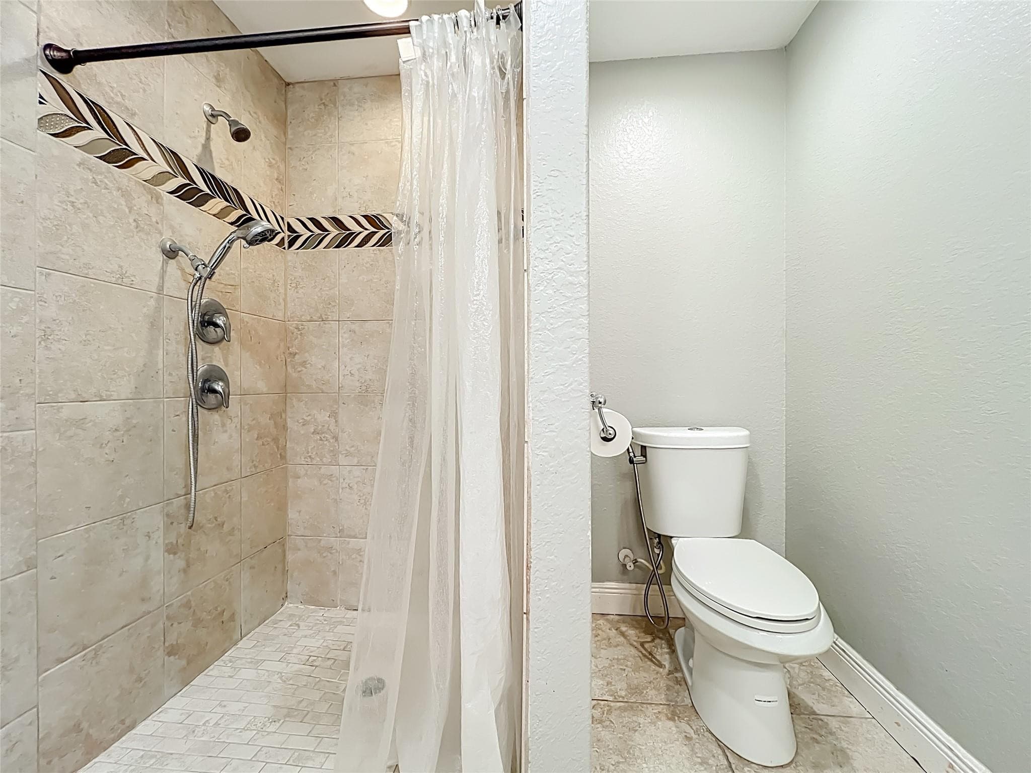 608 Masters Avenue, Wildwood, FL 34785 — photo 5 of 26