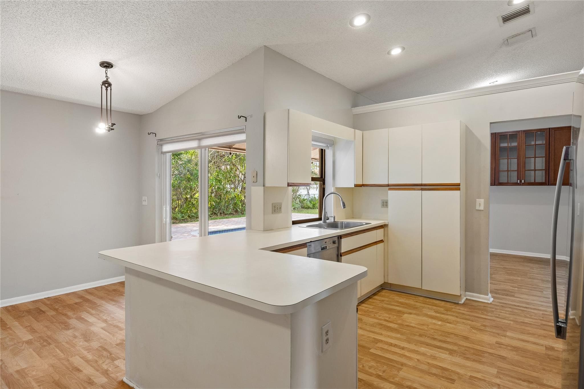 5302 NW 64th Way, Coral Springs, FL 33067 — photo 9 of 48