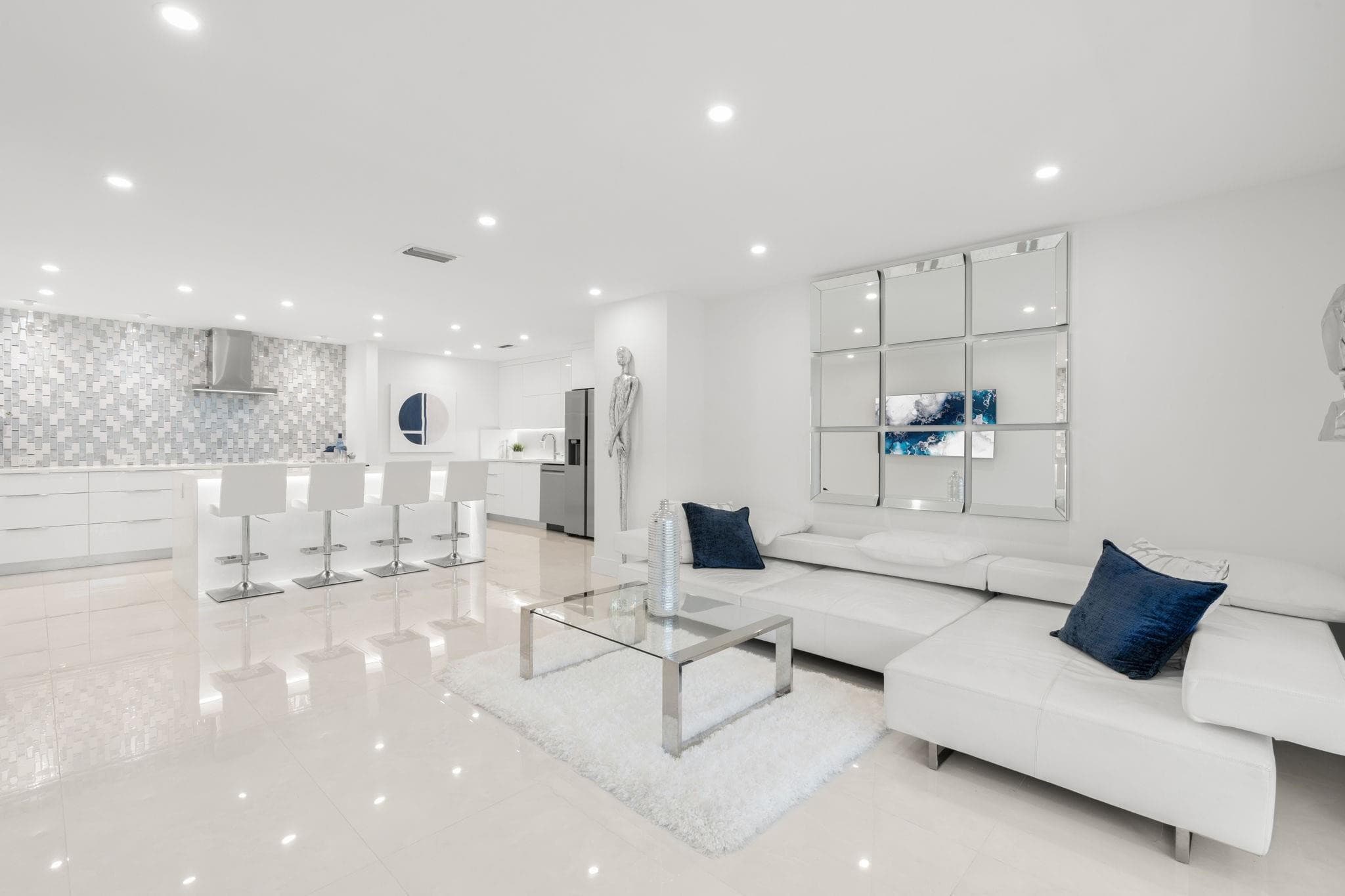 6395 Bay Club Drive 2, Fort Lauderdale, FL 33308 — photo 1 of 41