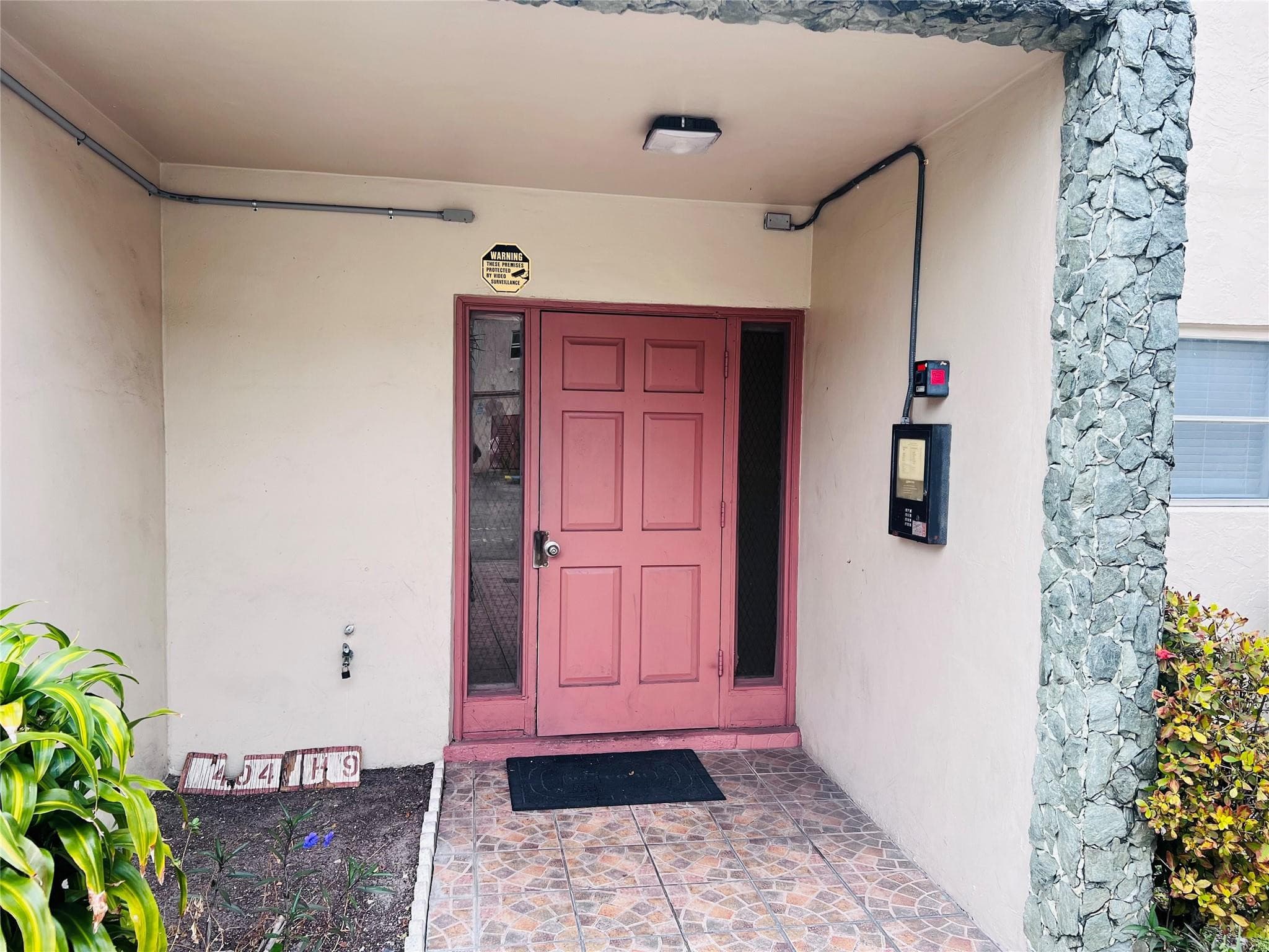 4046 NW 19th Street 203, Lauderhill, FL 33313 — photo 1 of 21
