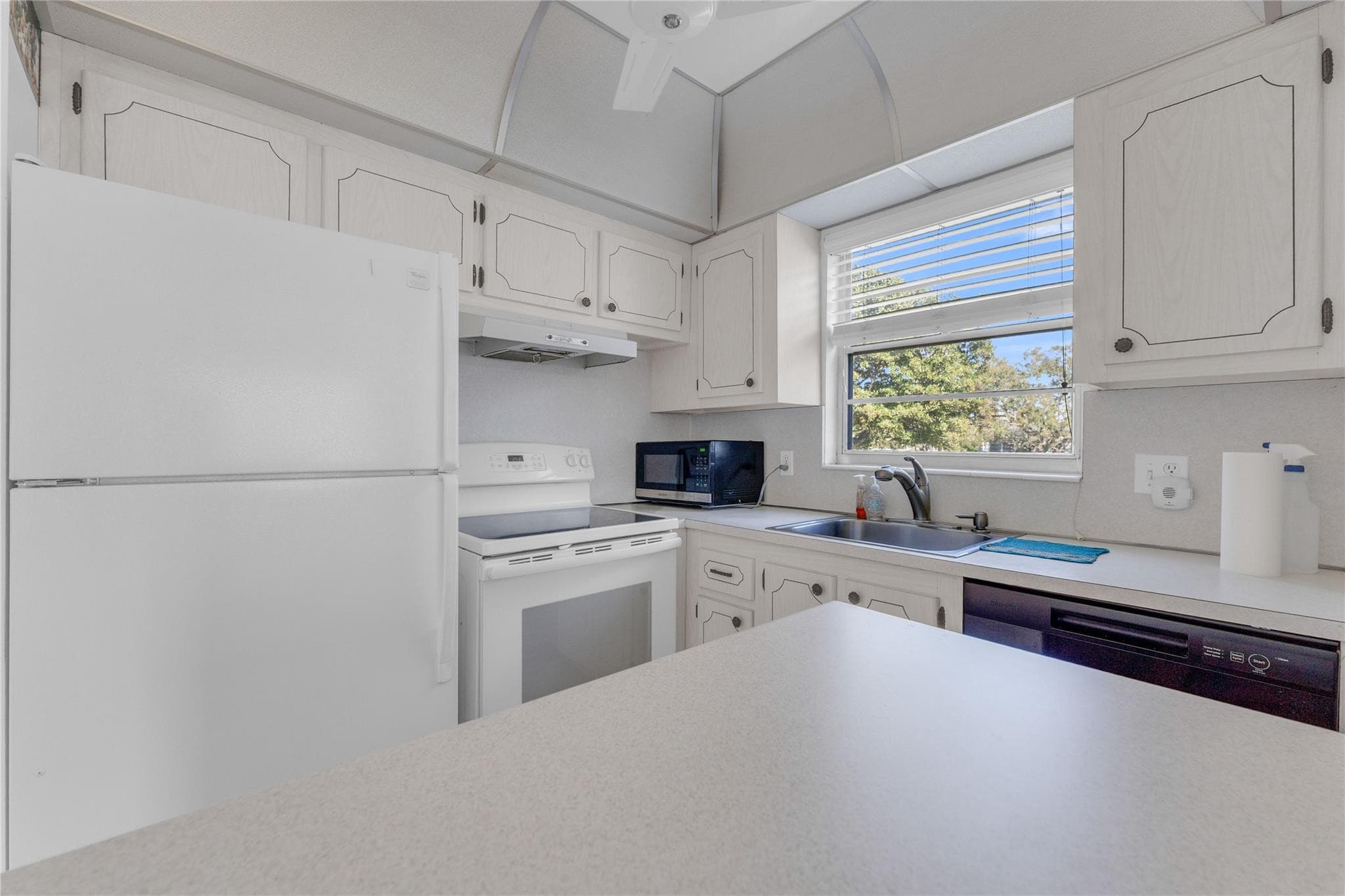 176 Westbury J 176, Deerfield Beach, FL 33442 — photo 15 of 31