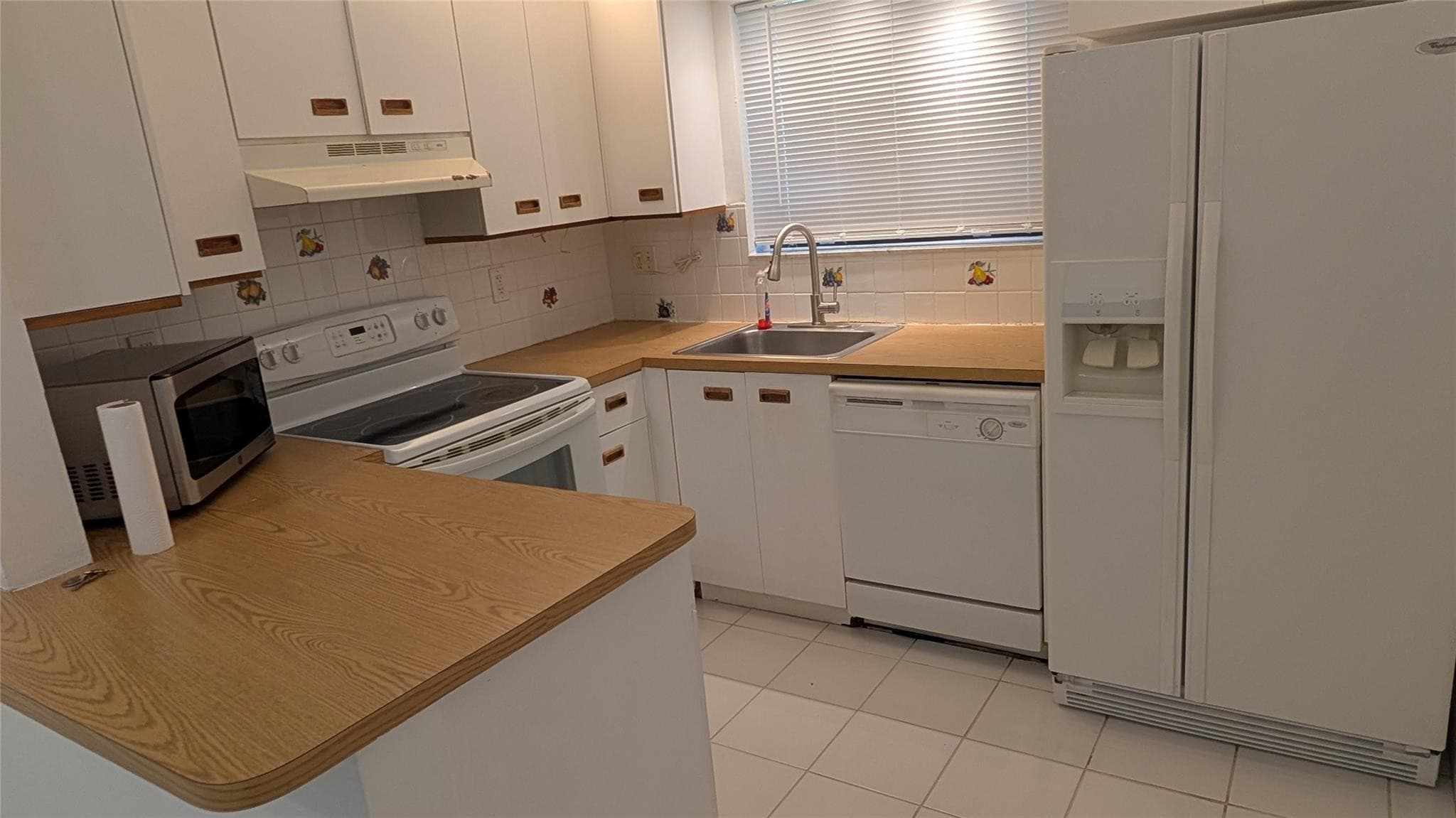 2372 NW 39th Avenue, Coconut Creek, FL 33066 — photo 3 of 16