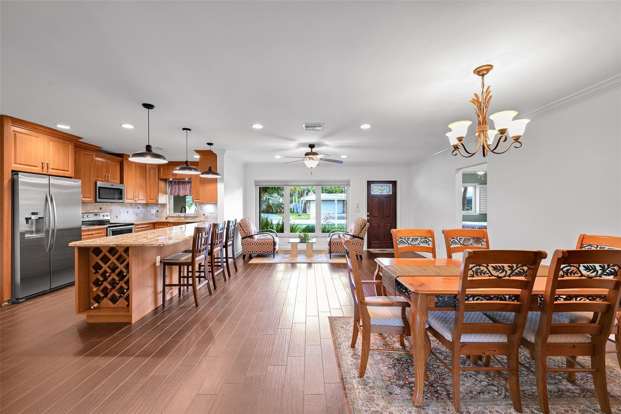 4401 NE 18th Avenue, Oakland Park, FL 33334 — photo 9 of 47
