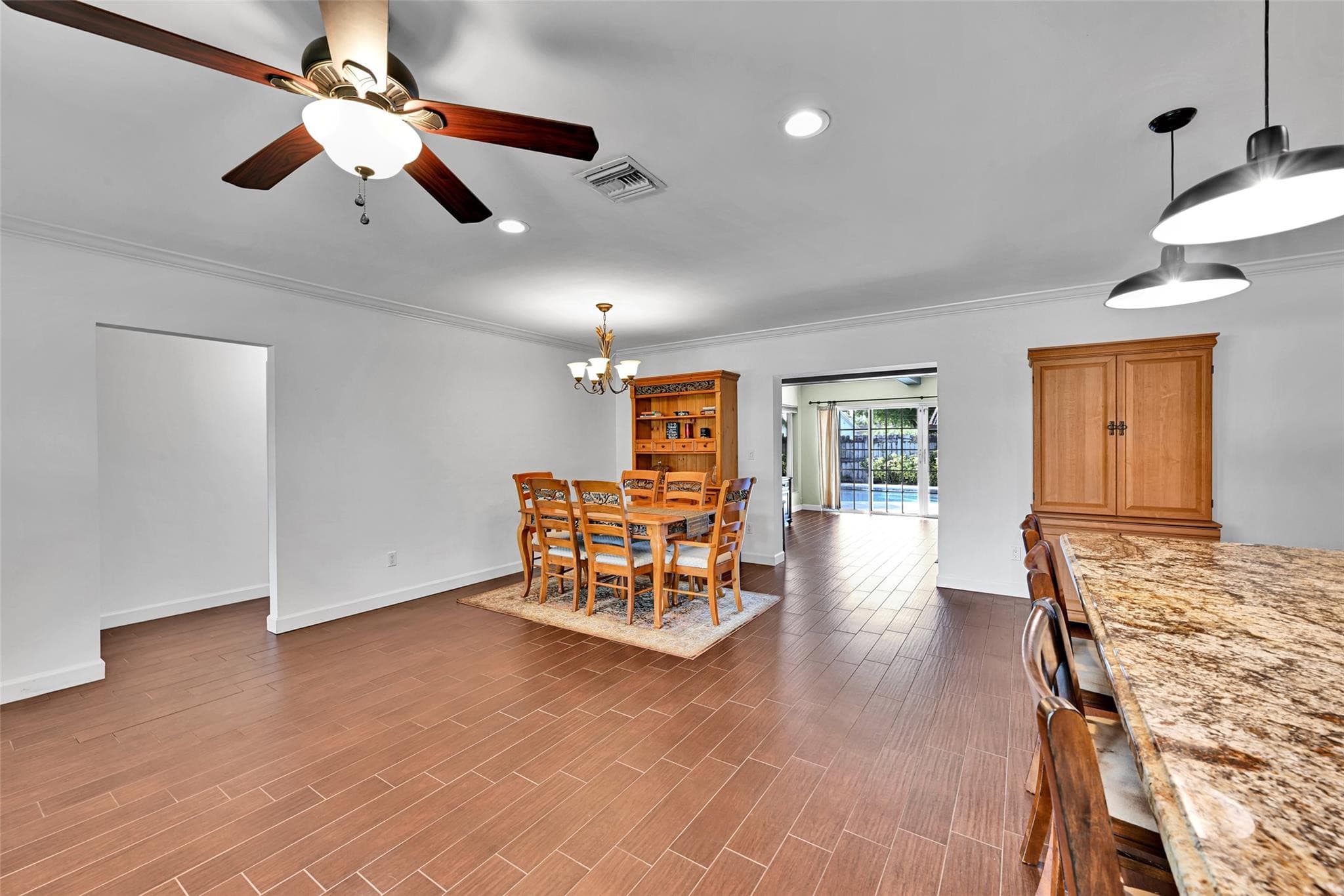 4401 NE 18th Avenue, Oakland Park, FL 33334 — photo 15 of 47