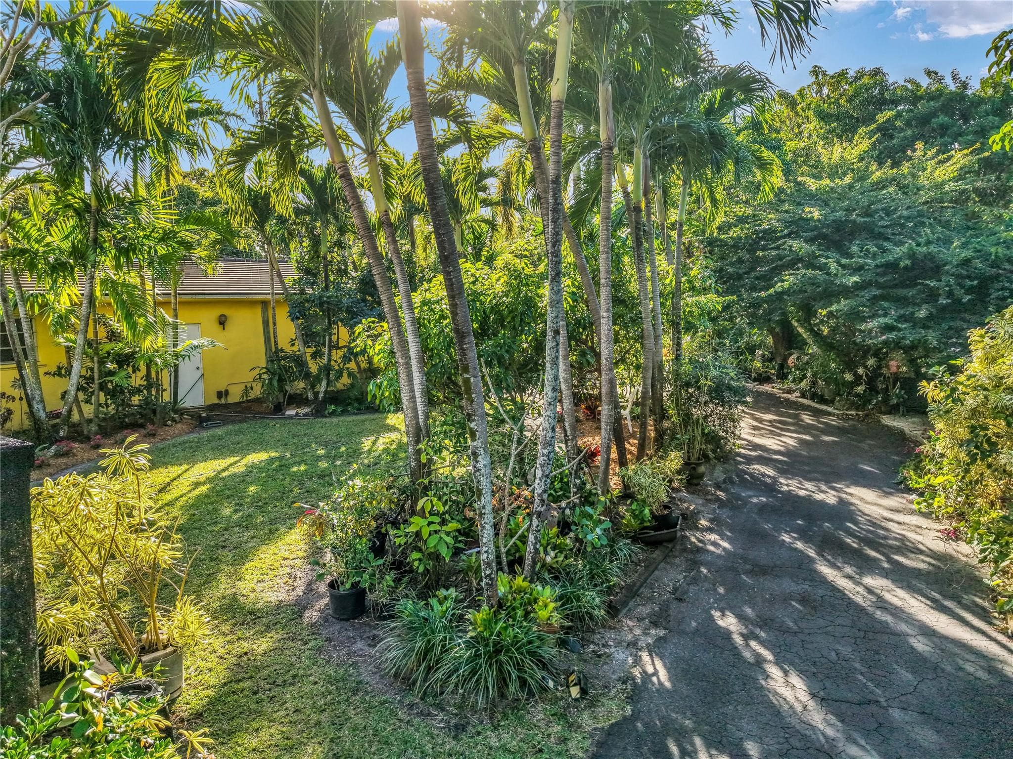 13920 N Miami Avenue, Miami, FL 33168 — photo 32 of 52