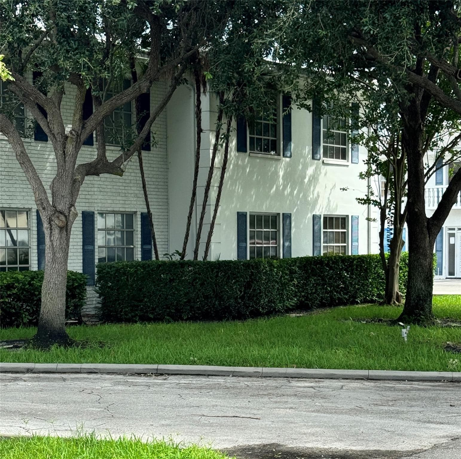2171 NE 66th Street 801, Fort Lauderdale, FL 33308 — photo 2 of 17