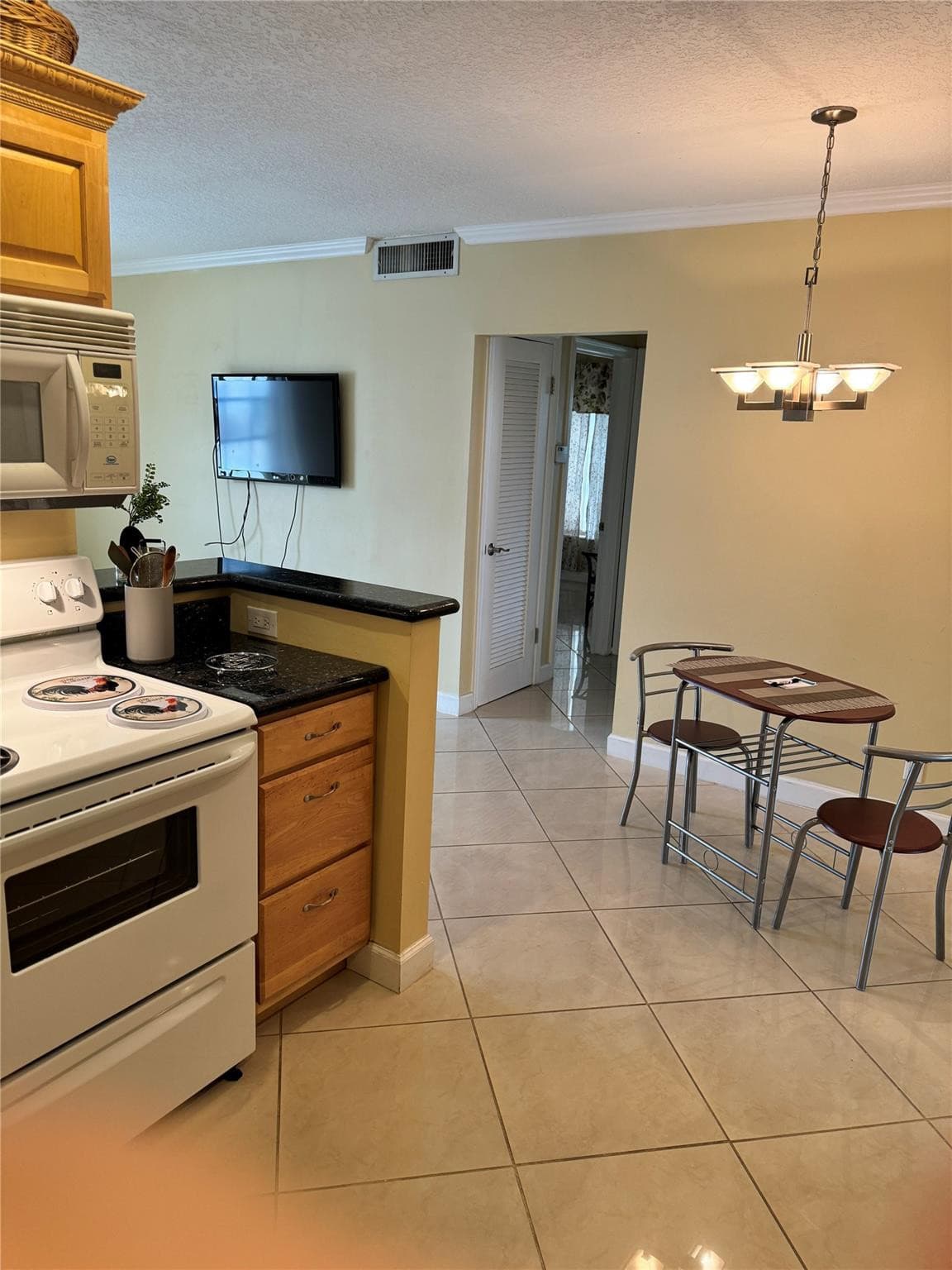 2171 NE 66th Street 801, Fort Lauderdale, FL 33308 — photo 6 of 17