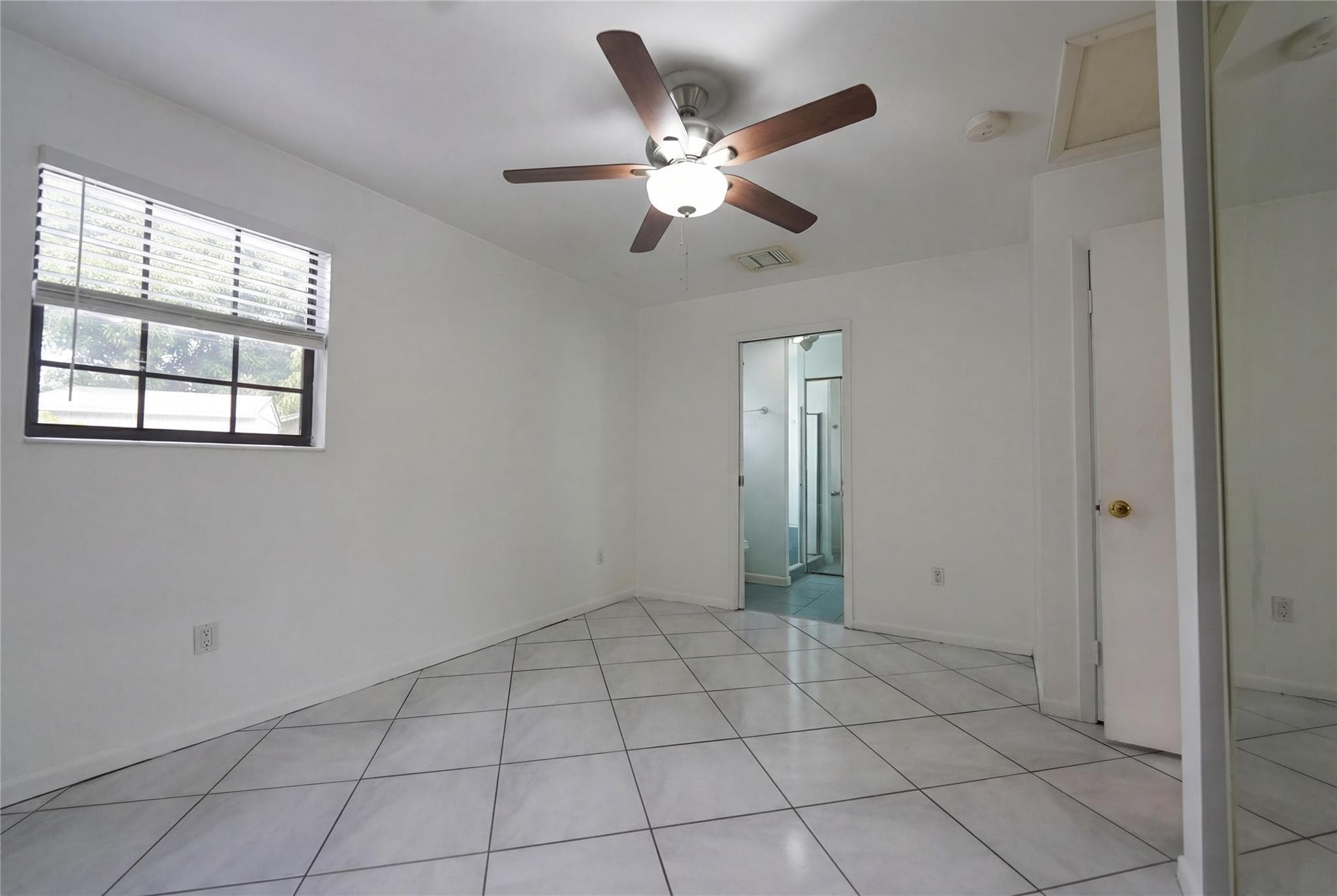 2064 E Carol Circle, West Palm Beach, FL 33415 — photo 14 of 18