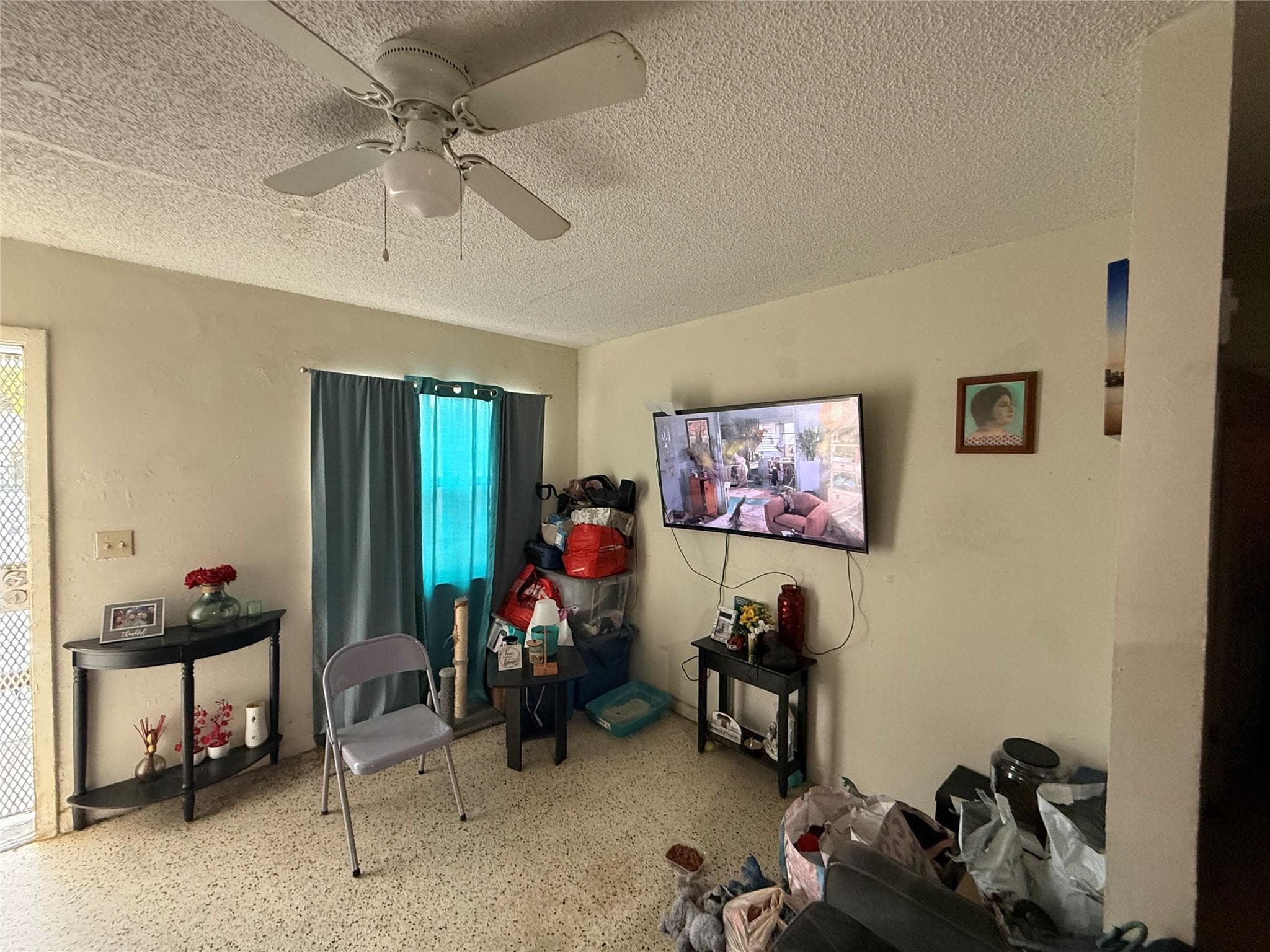 1028 NW 24th Street, Miami, FL 33127 — photo 8 of 24