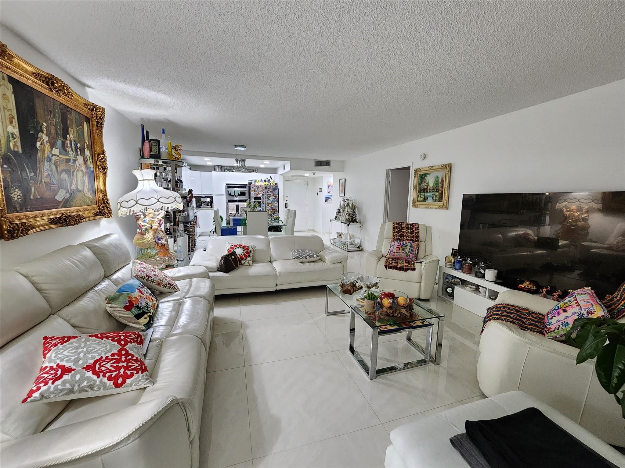 2500 Parkview Drive 403, Hallandale Beach, FL 33009 — photo 7 of 33