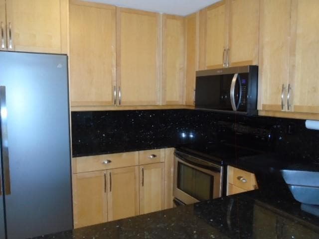 1800 N Andrews Avenue 4b, Fort Lauderdale, FL 33311 — photo 5 of 39