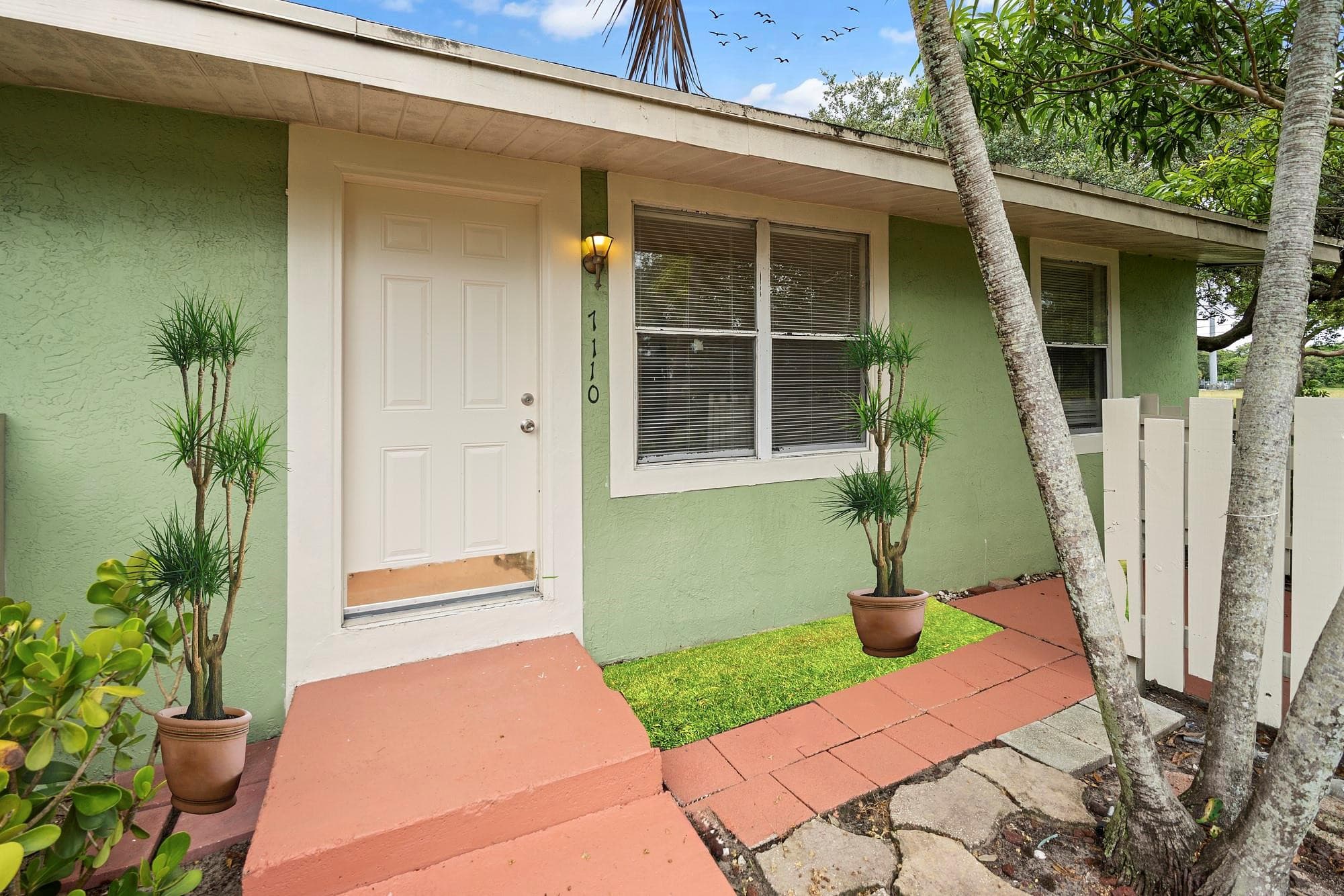 7110 Southgate Boulevard, Tamarac, FL 33321 — photo 4 of 18