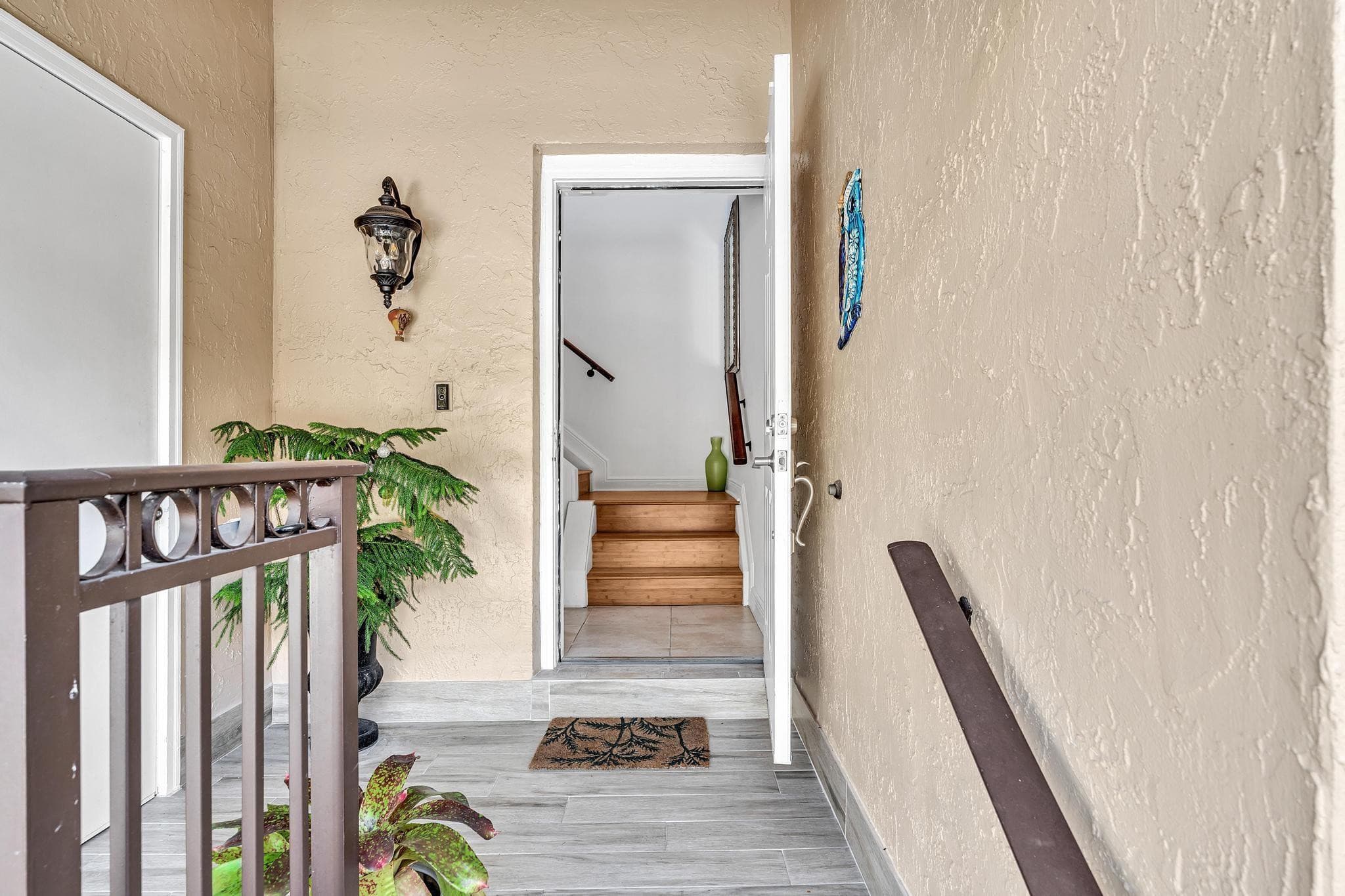 6666 Montego Bay Boulevard B, Boca Raton, FL 33433 — photo 4 of 57