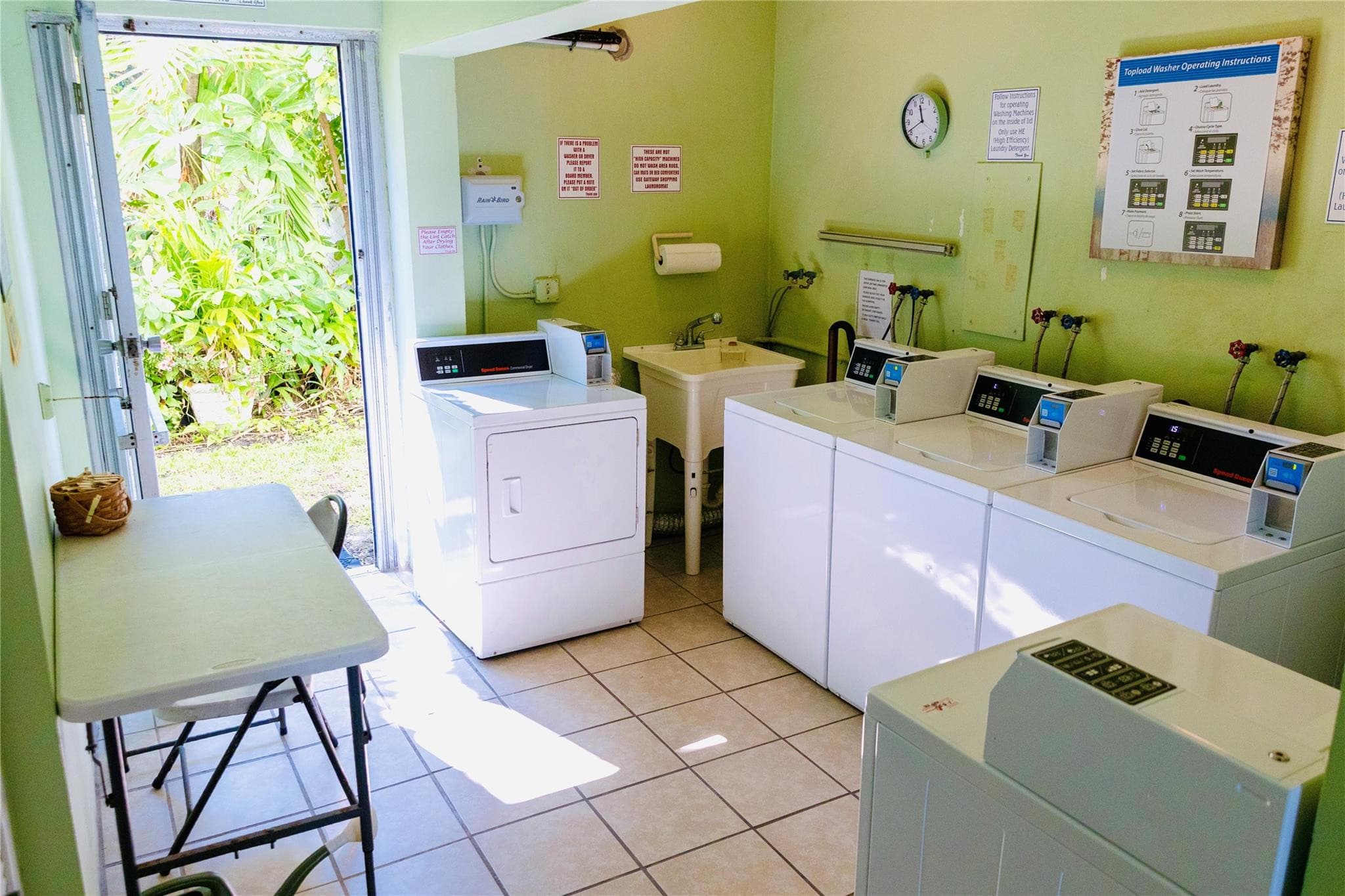 1900 NE 8th Court 201, Fort Lauderdale, FL 33304 — photo 18 of 24