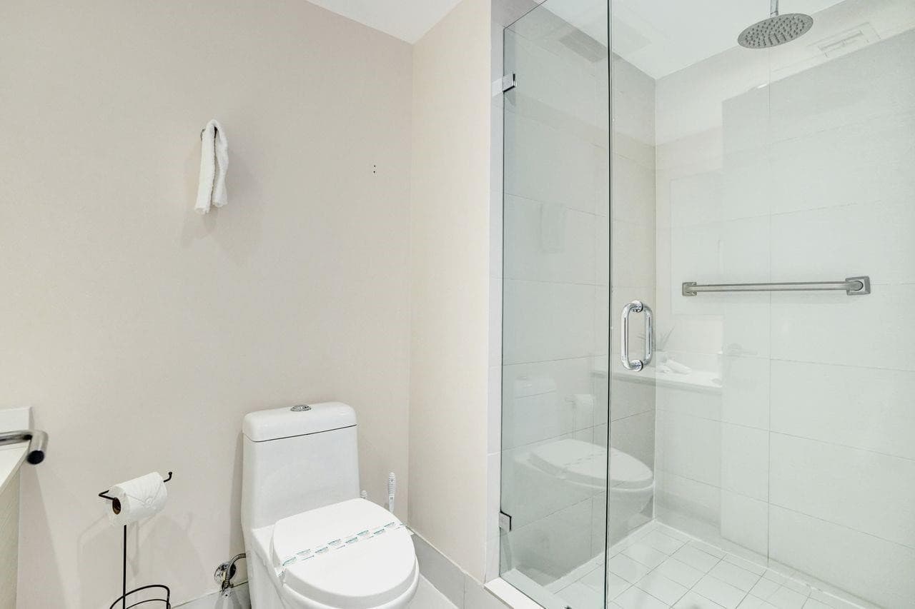 2600 E Hallandale Beach Boulevard T3210, Hallandale Beach, FL 33009 — photo 20 of 36