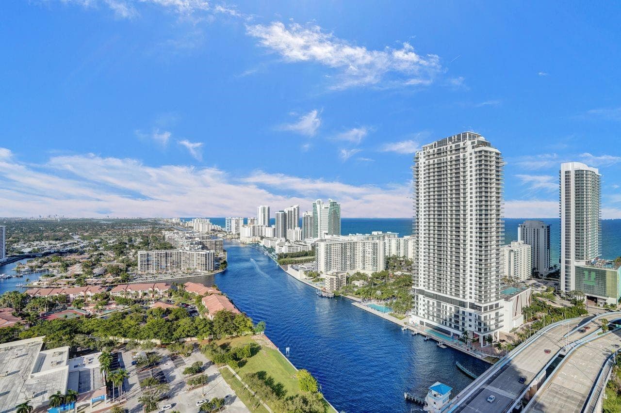 2600 E Hallandale Beach Boulevard T3210, Hallandale Beach, FL 33009 — photo 30 of 36