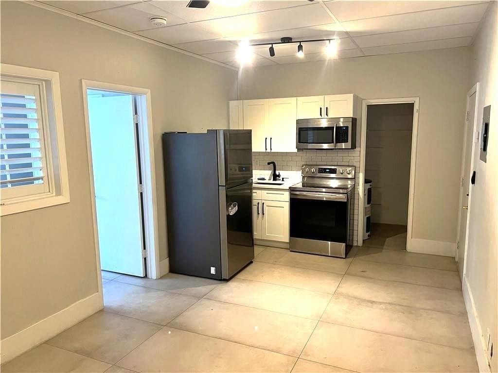 1541 Cordova Road 205, Fort Lauderdale, FL 33316 — photo 5 of 7