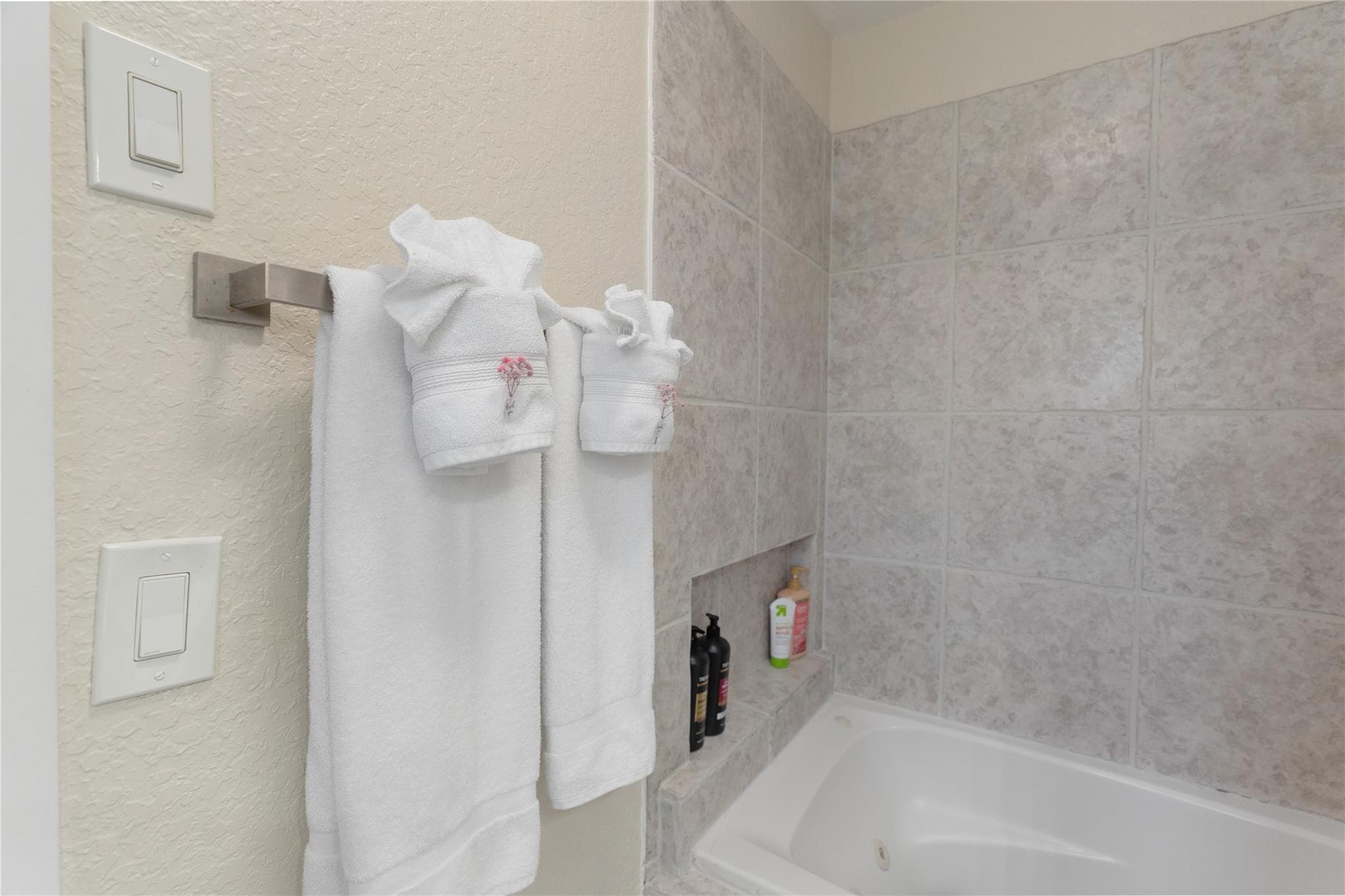 1518-1520 NE 51st Street, Fort Lauderdale, FL 33334 — photo 21 of 77